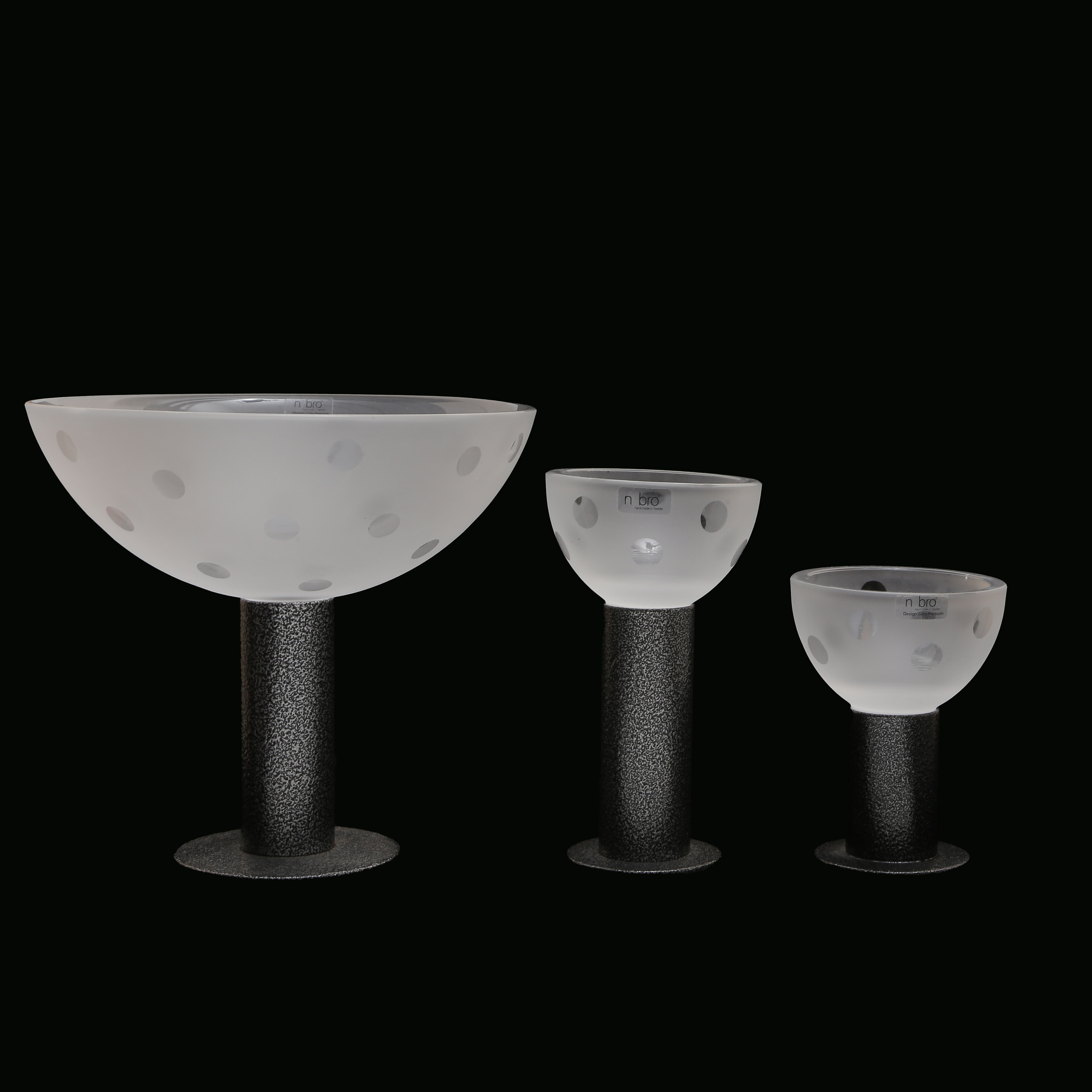 PARET LJUSLYKTOR SAMT SKÅL, NYBRO GLASBRUK.