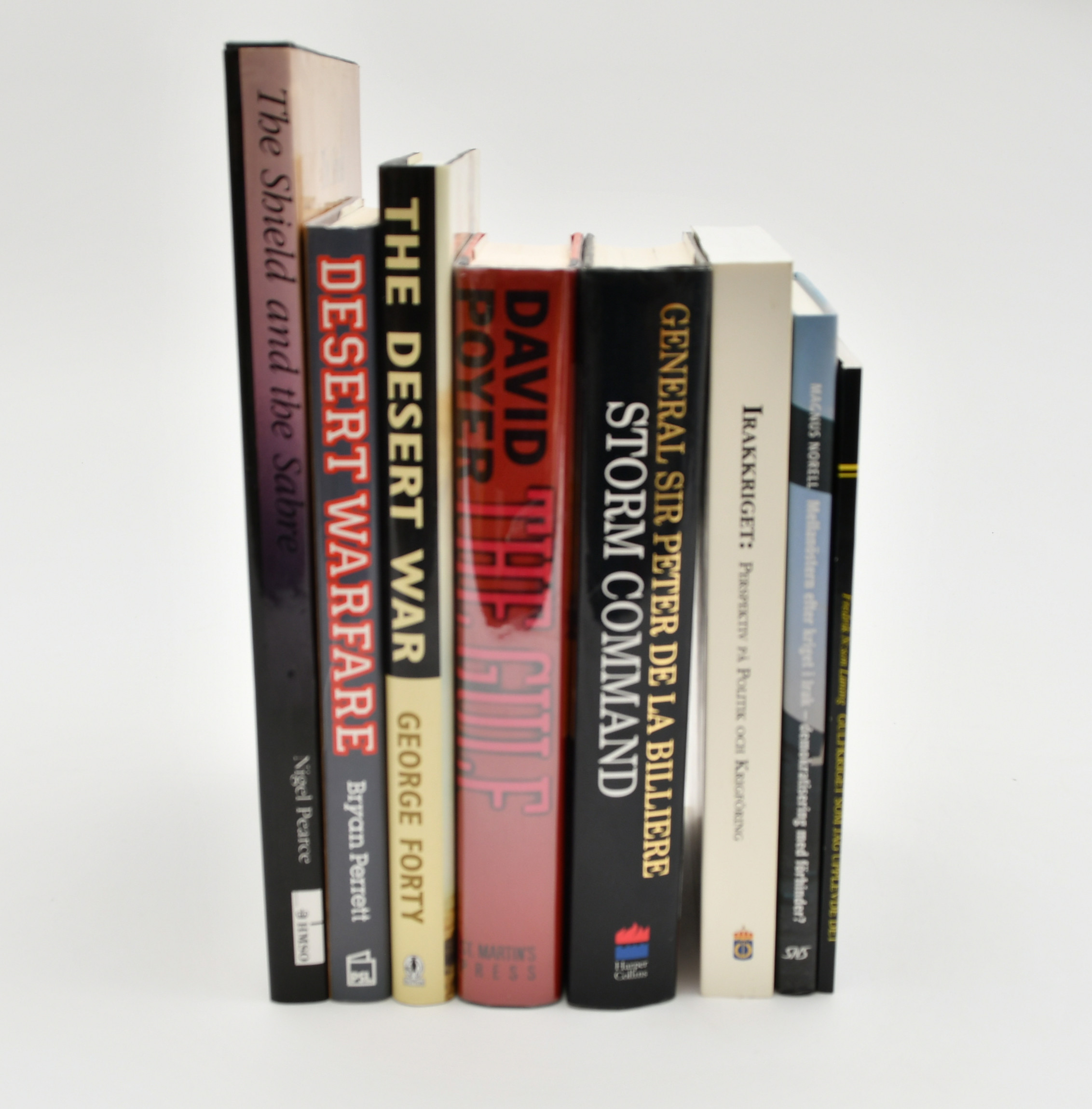 Historia om Gulfkriget och Mellanöstern. 8 Volymer.