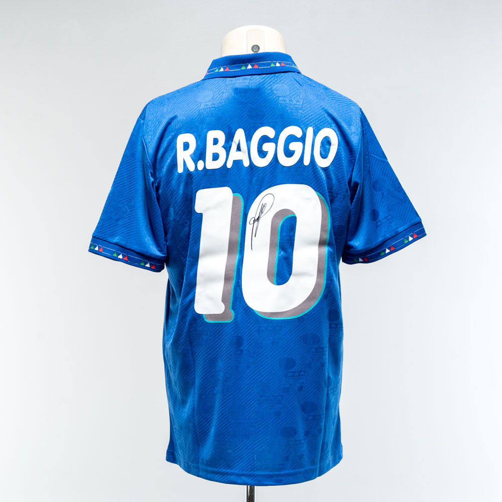 ROBERTO BAGGIO. Fotbollströja, AC Milan, Spelarnummer 10, Signerad.