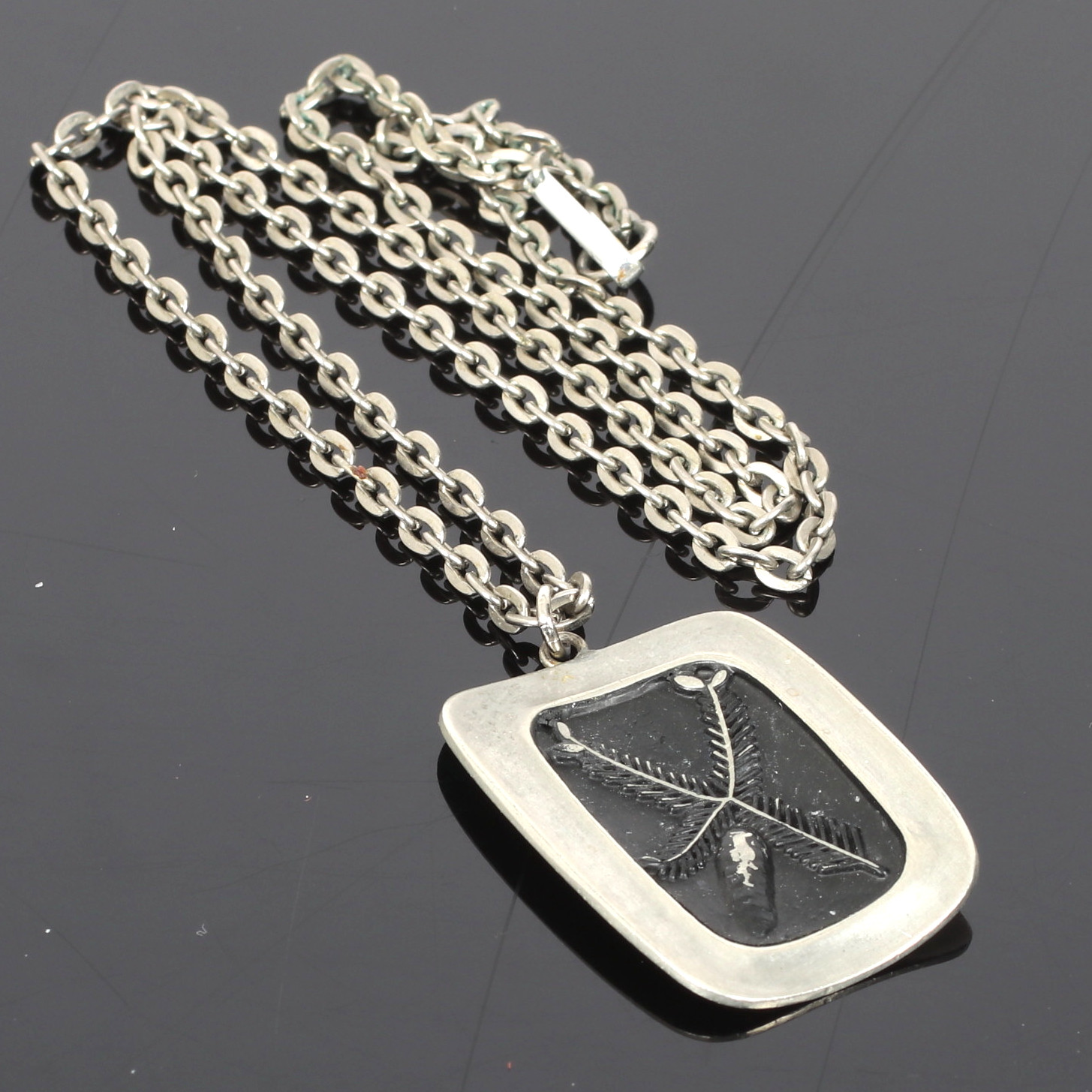 HÄNGE med KEDJA, tenn, Rune Tennsmed. 1970-tal.