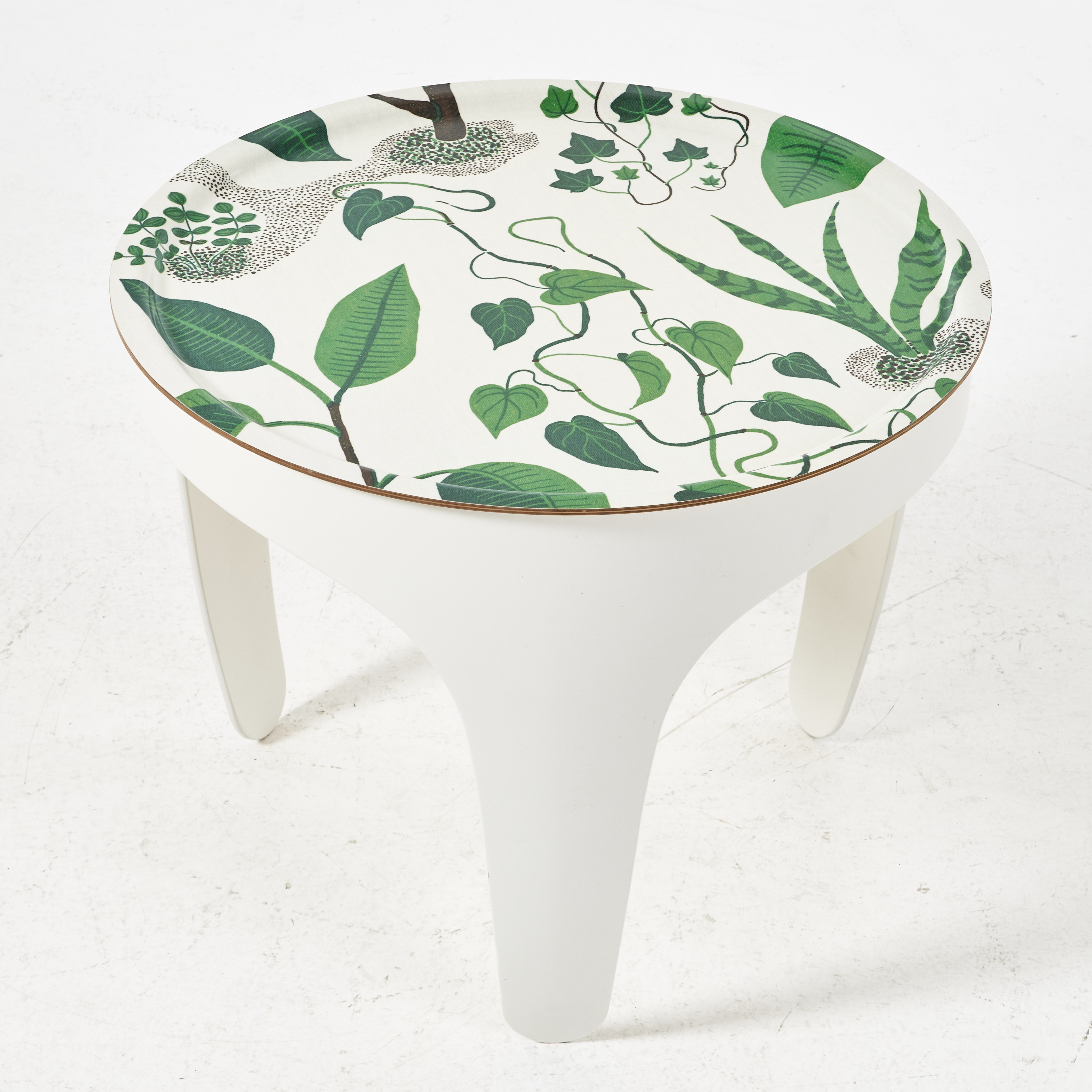 MARGOT BAROLO & MÄRTA FRIMAN. "Sunday Noon", Firma Svenskt Tenn, formgivningsår 2004, tillverkad 2012.