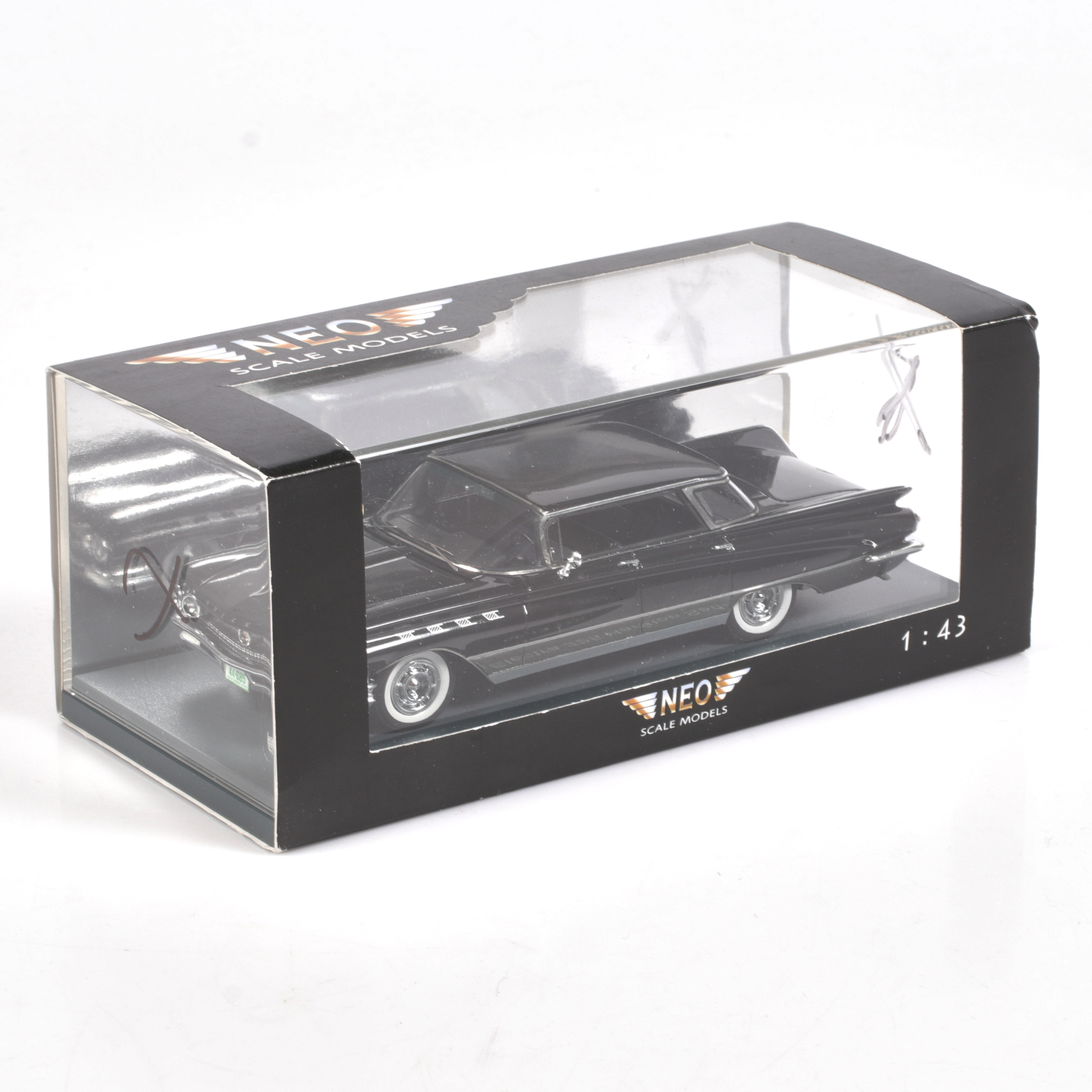 MODELLBIL, metall/resin, Buick Electra 225 Hardtop Sedan, NEO Models, skala 1:43.