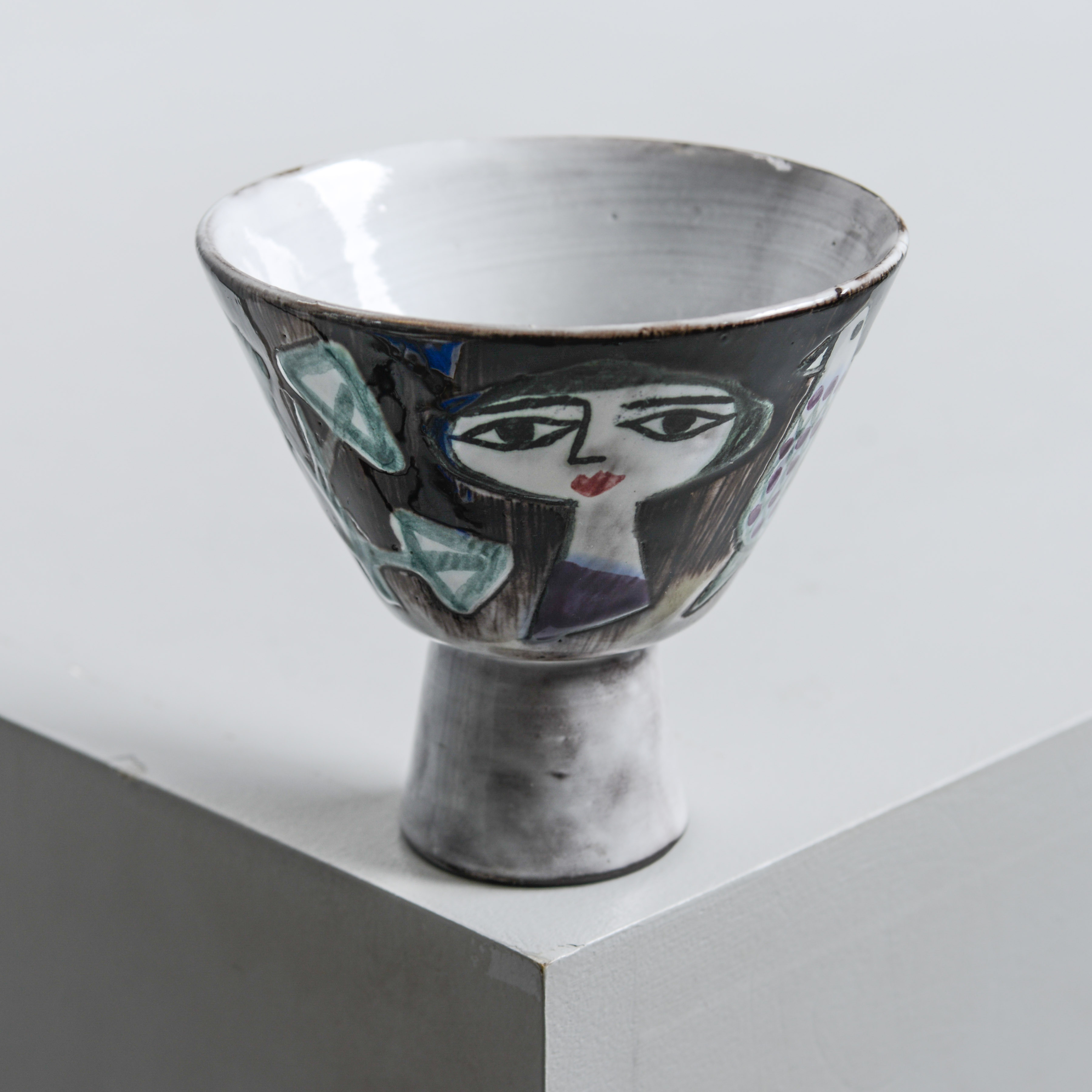 MARI SIMMULSON. Skål, unikat, Upsala-Ekeby, signerad, omkring 1954.