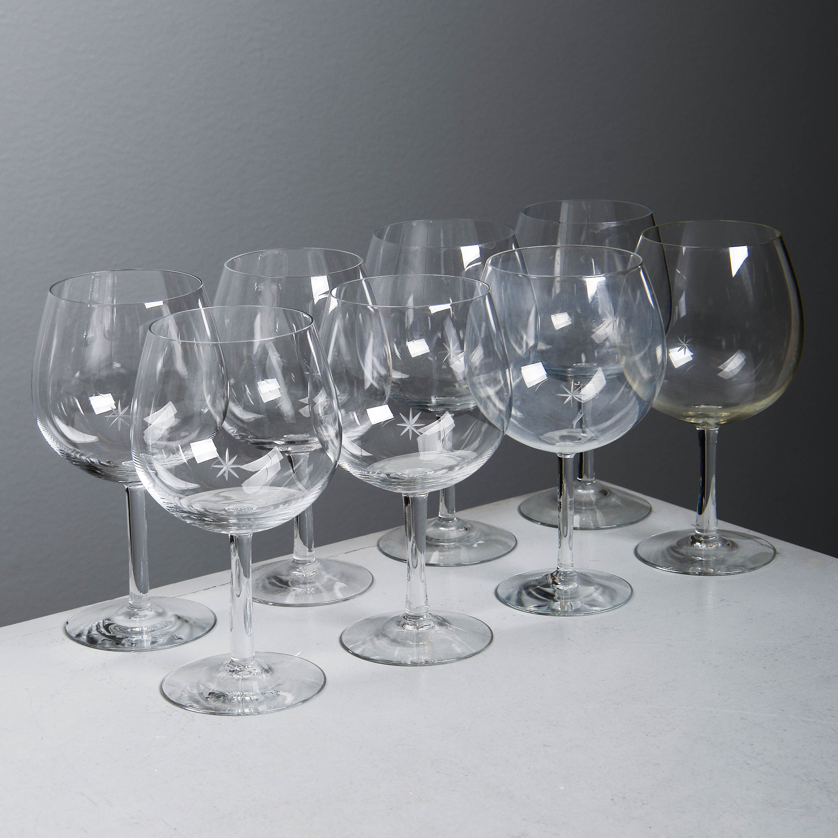 SIGNE PERSSON-MELIN. "Boquet", rödvinsglas, 8 st, Kosta Boda.