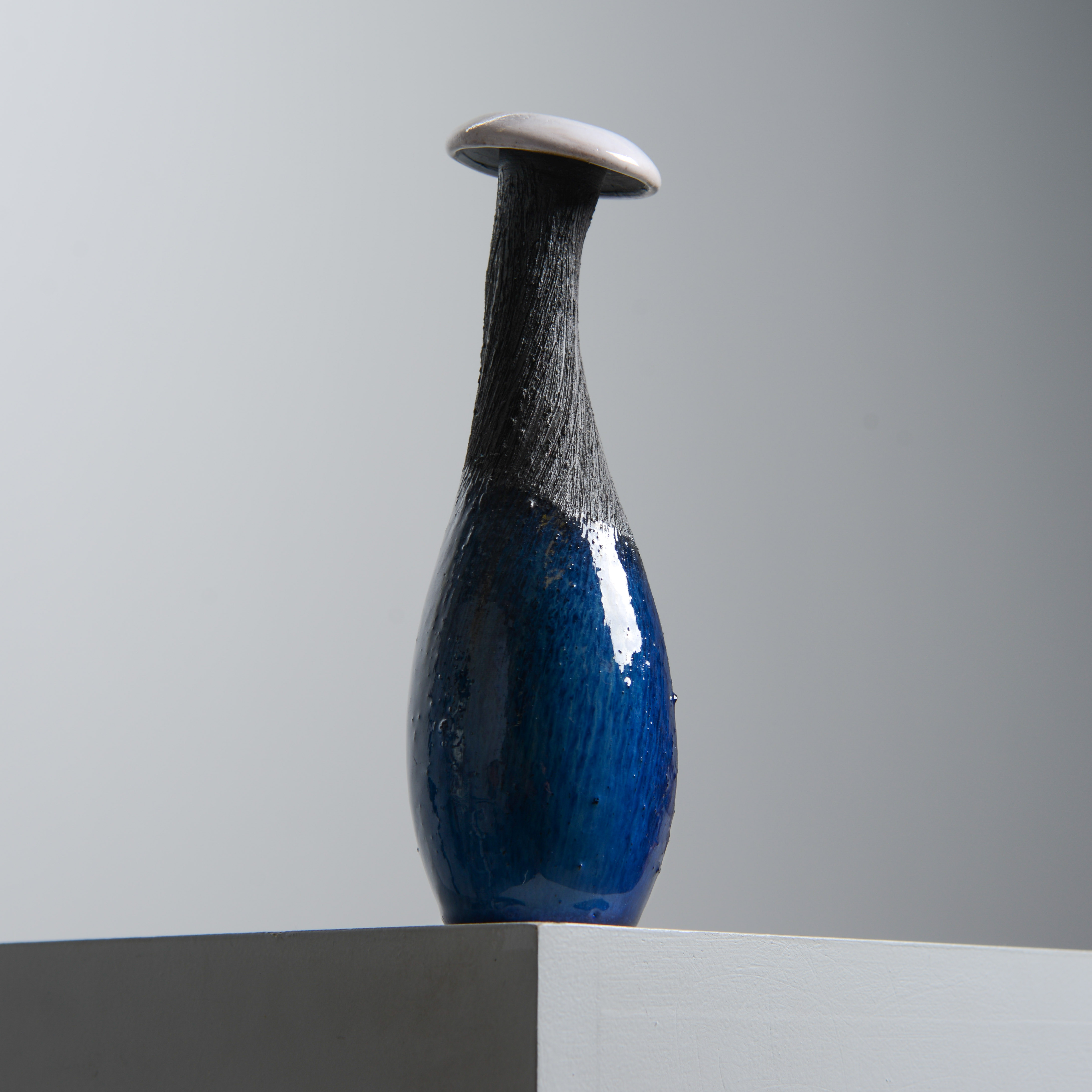 ANNA-LISA THOMSON. "Marina", vas, modell 1053, Upsala-Ekeby, 1950-54.