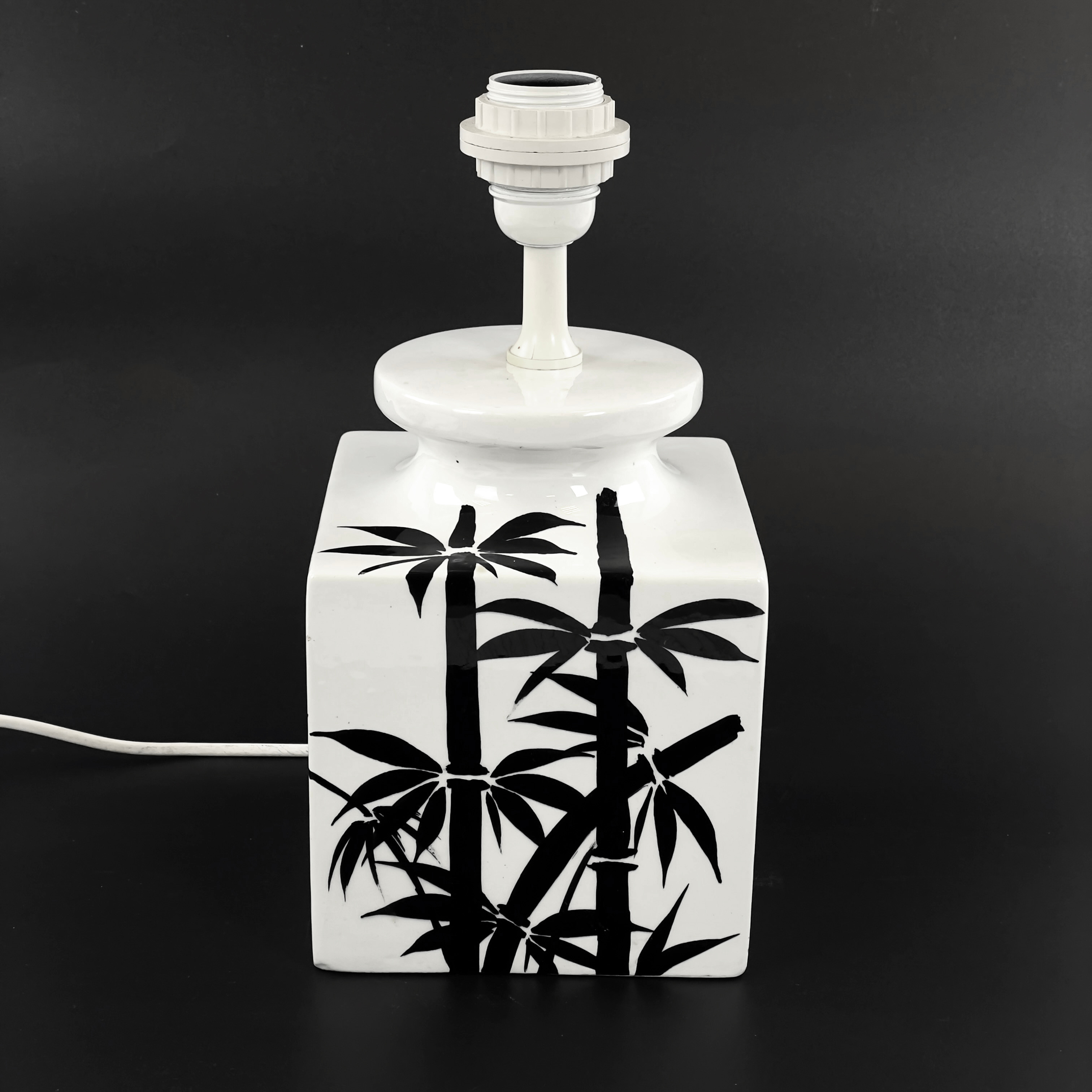 BORDSLAMPA. Keramik, Italien, Nordiska Kompaniet, 1960/1970-tal.