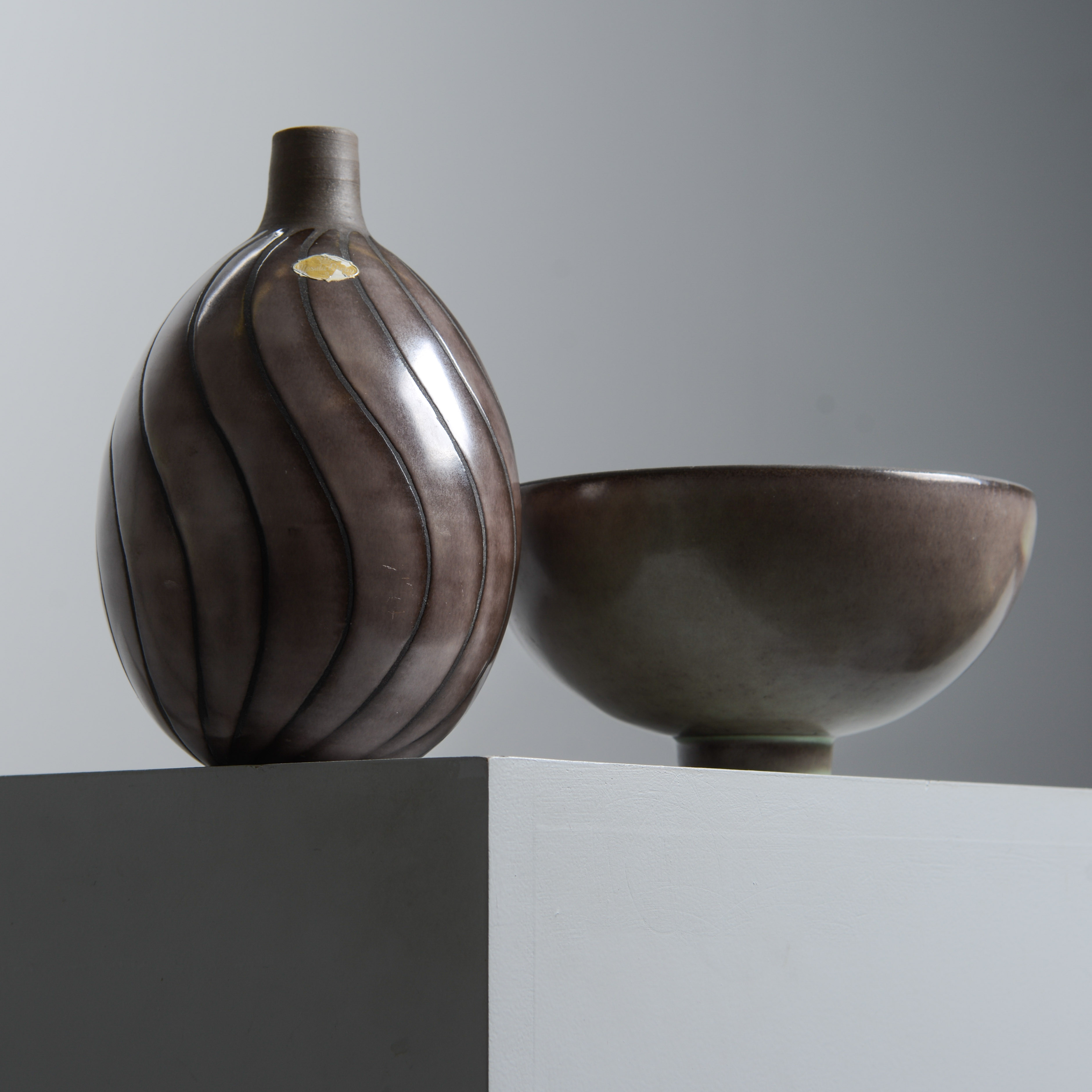 KJELL BLOMBERG. "Turbin", 2 delar, Upsala Ekeby, 1954-55.