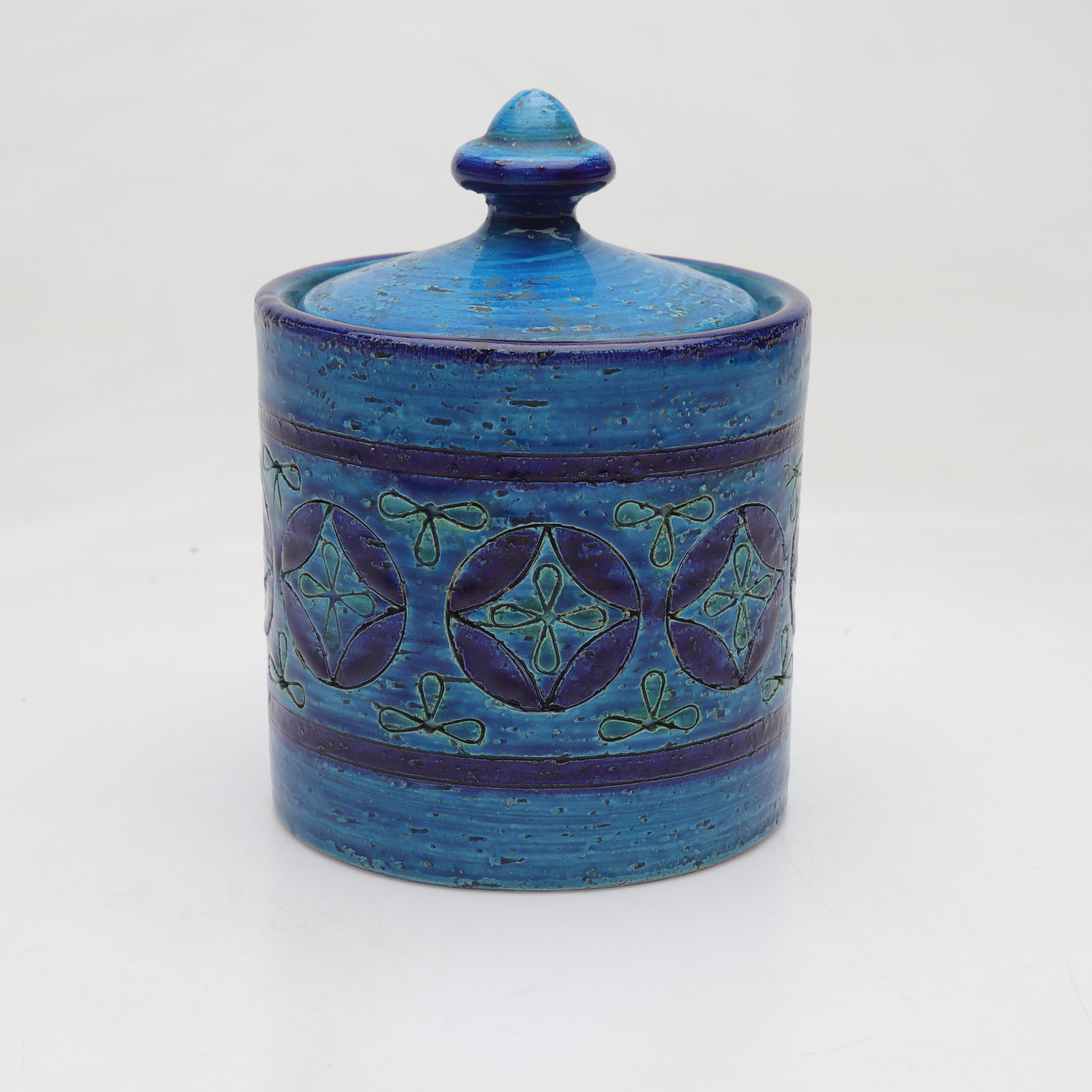 BURK MED LOCK, keramik, troligen Aldo Londi, Bitossi, Italien.