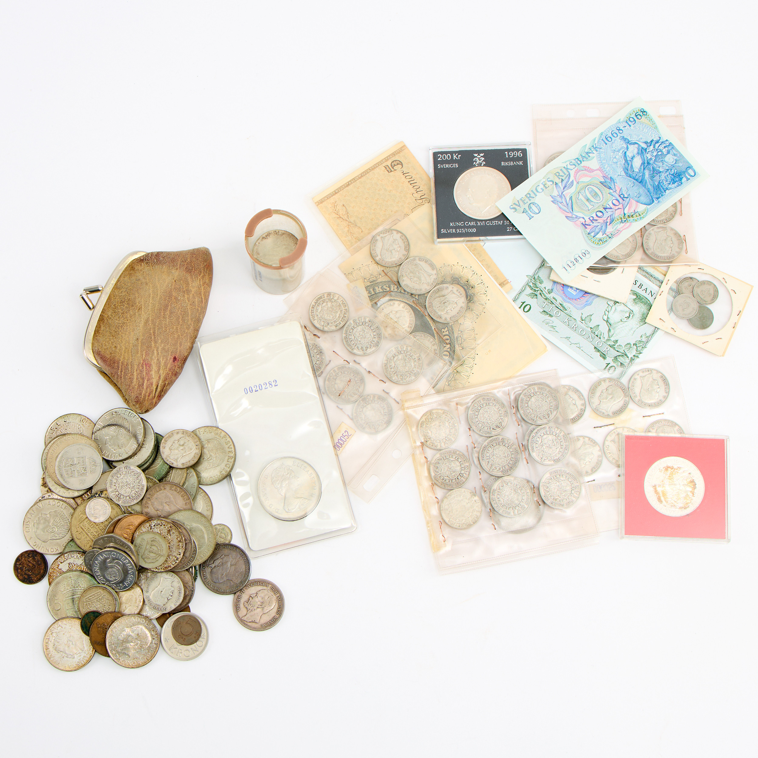 SAMLING MYNT OCH SEDLAR, främst Sverige, 1900-tal.