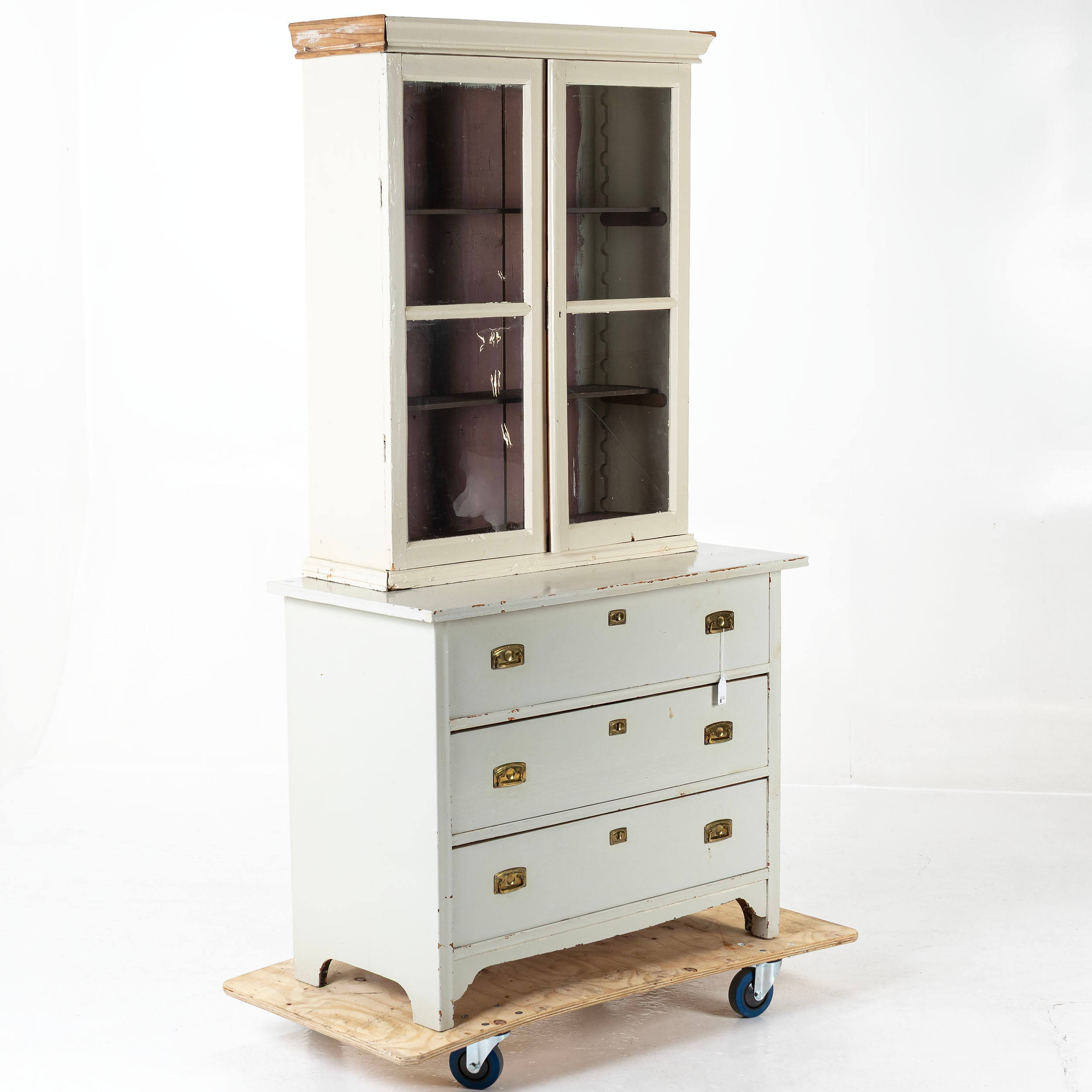 SKÅP, bemålat, 18/1900-tal.