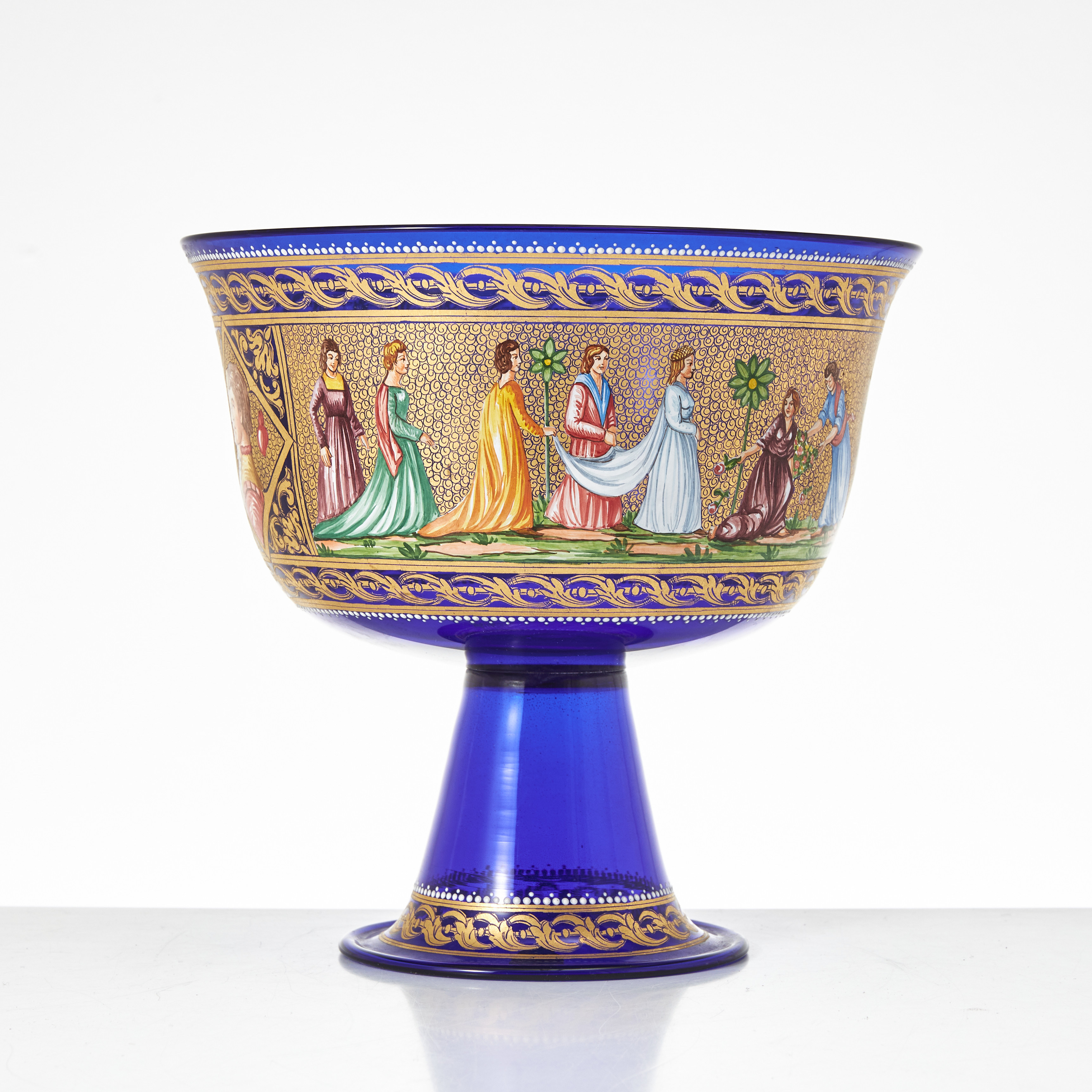 SKÅL på fot, blå glasmassa, förgylld och bemålad med polykrom dekor, Murano, Italien, etikettmärkt.
