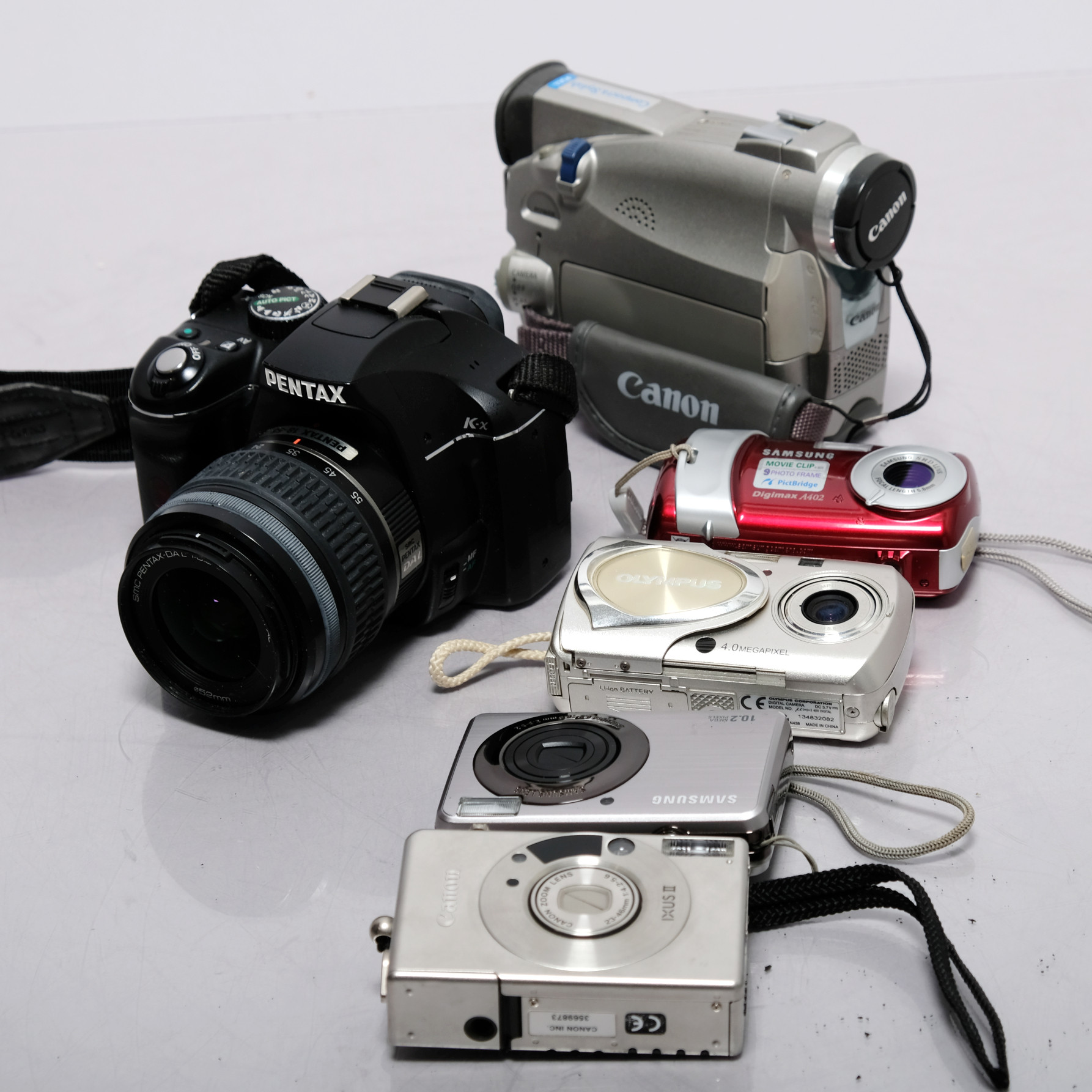 KAMEROR / VIDEOKAMERA, 6 delar, bl.a. Canon, Samsung, 2000-tal.