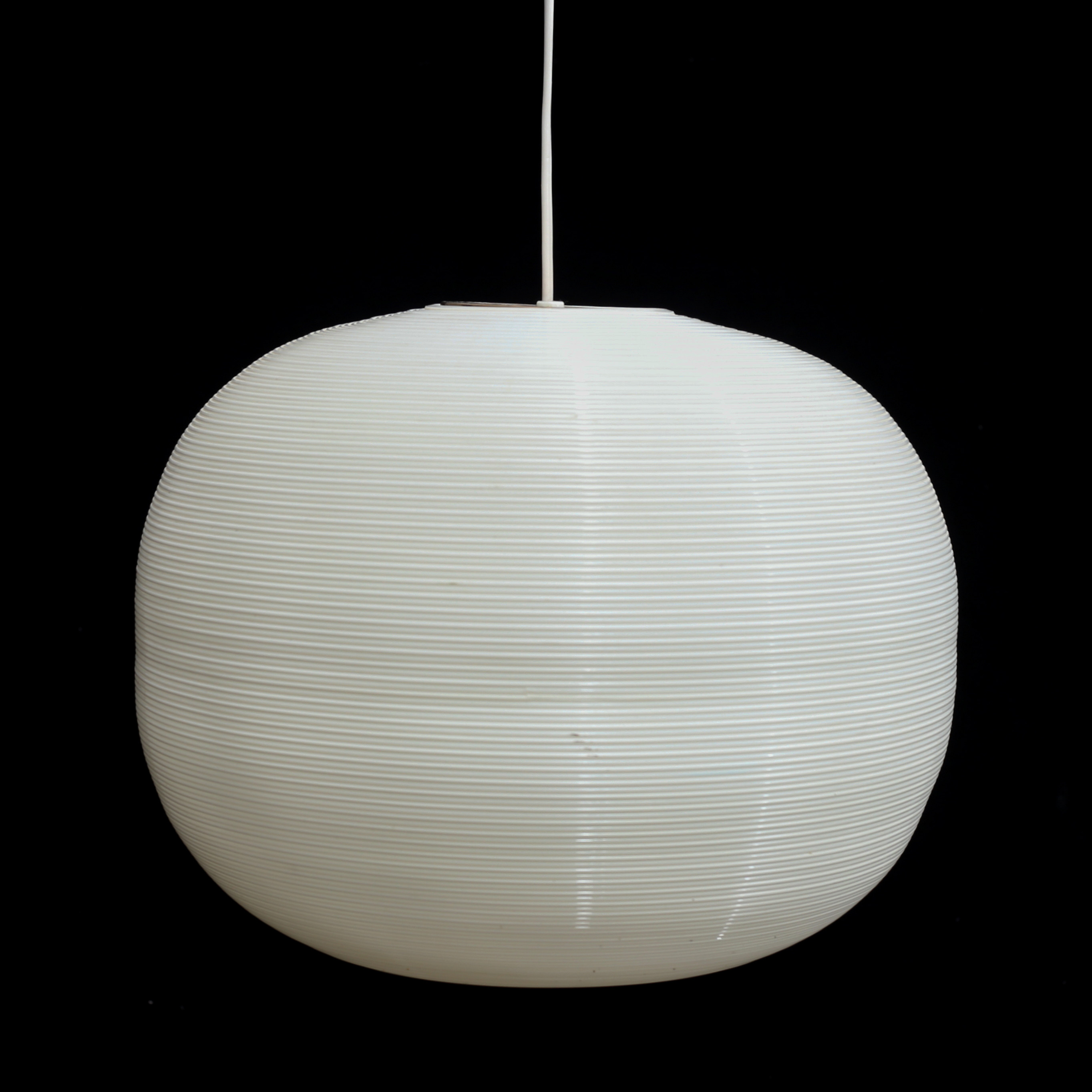 TAKLAMPA, plast, omkring 1900-talets mitt.