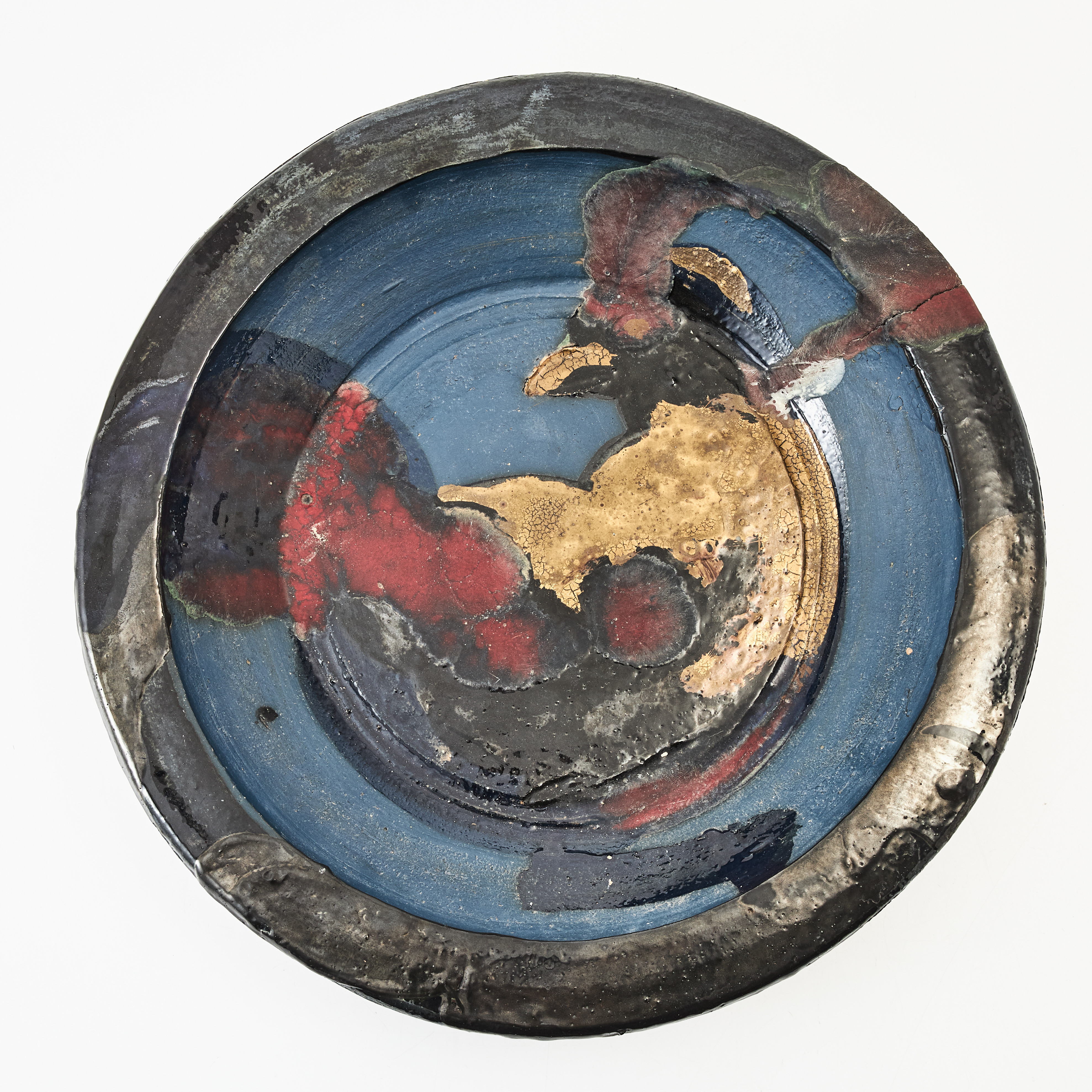 HERTHA HILLFON. Skål, chamotterat stengods, signerad och daterad 1993, polykromt glaserat dekor, egen verkstad.