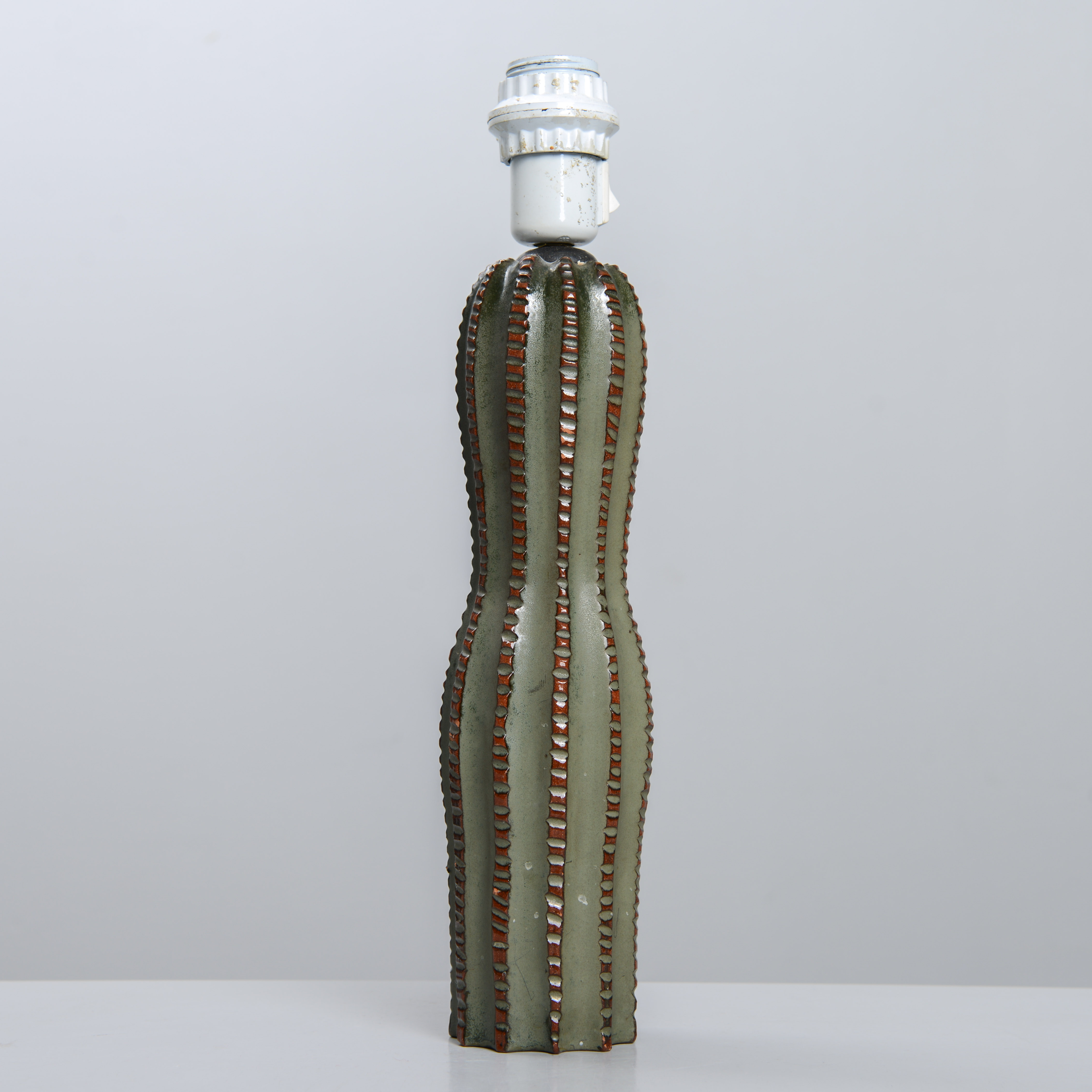 VICKE LINDSTRAND. "Kaktus", modell 3004, bordslampa, Upsala-Ekeby, 1949.