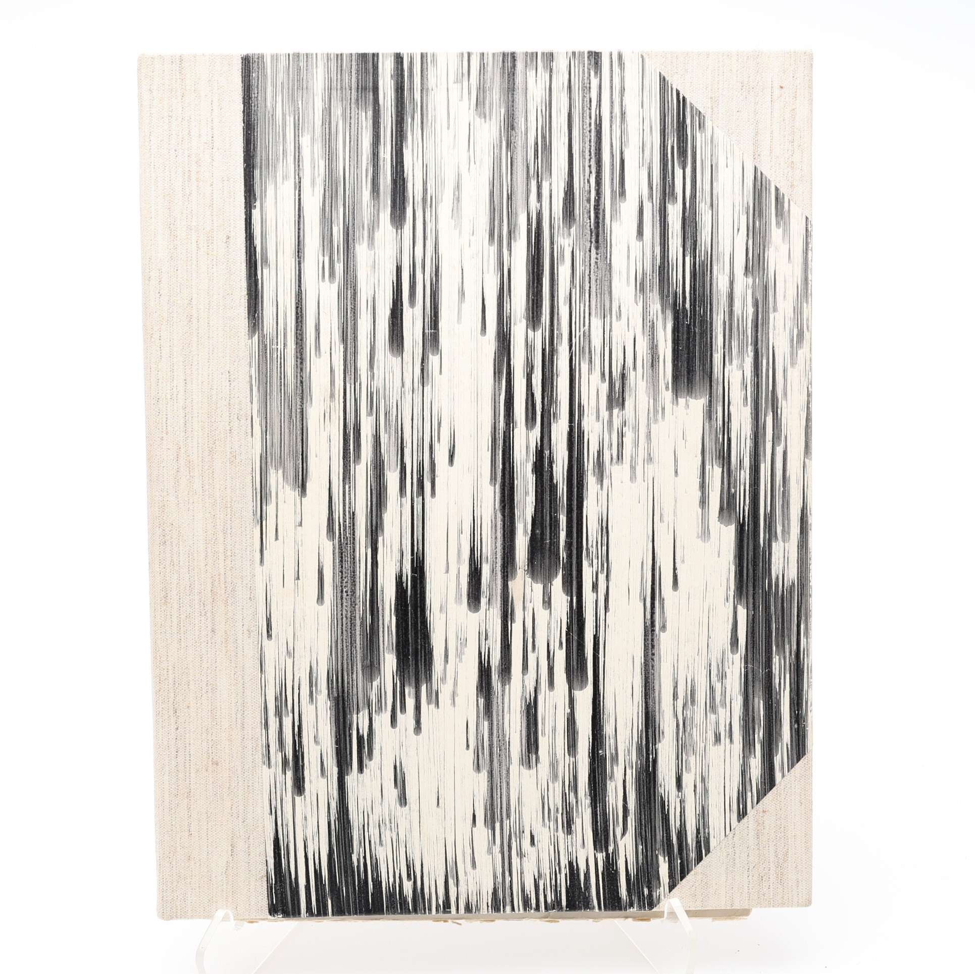 SELMA LAGERLÖF. NR. 1 1935 AV TIDSKRIFTEN SVENSKA HEM I ORD OCH BILDER MED ETT STORT REPORTAGE OM SELMA LAGERLÖFS MÅRBACKA I VÄRMLAND MED EN DEDIKATION FRÅN SELMA LAGERLÖF TILL MARIA OLANDER.