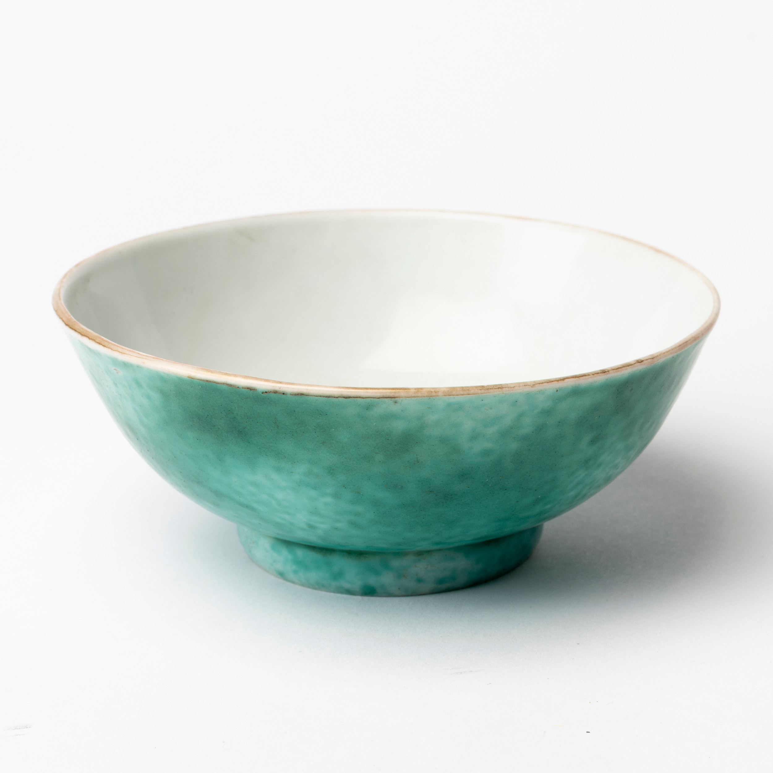 SKÅL, porslin, bär Chenghua 4 karaktärmärke, sannolikt sen Qingdynasti.