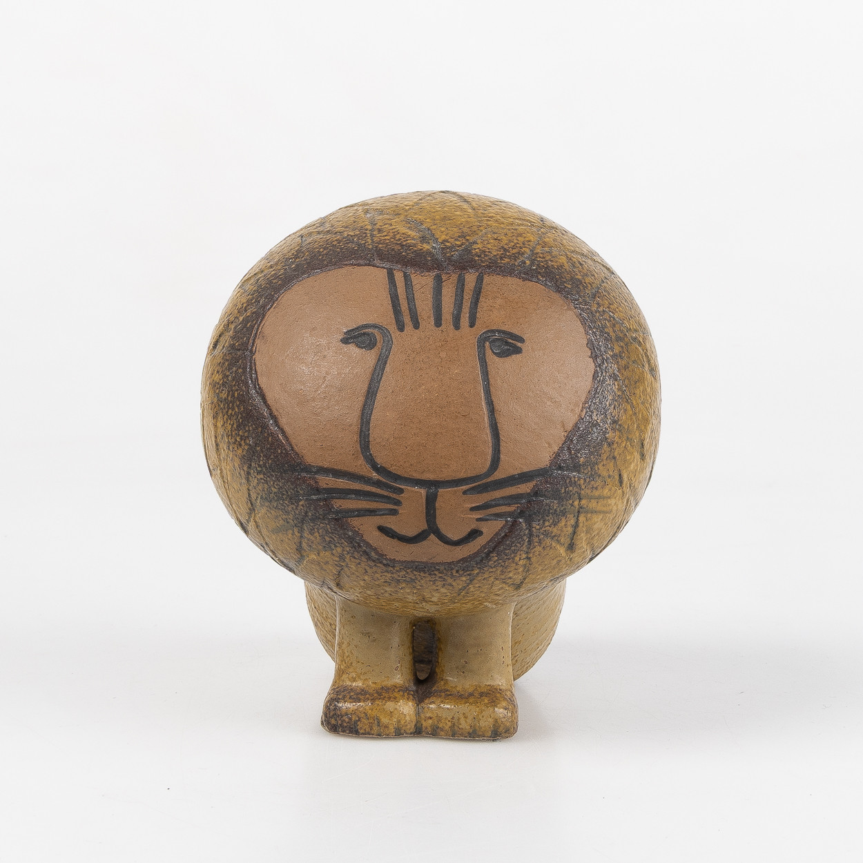 LISA LARSON. "Lejon Stort", ur serien Afrika, Gustavsberg.