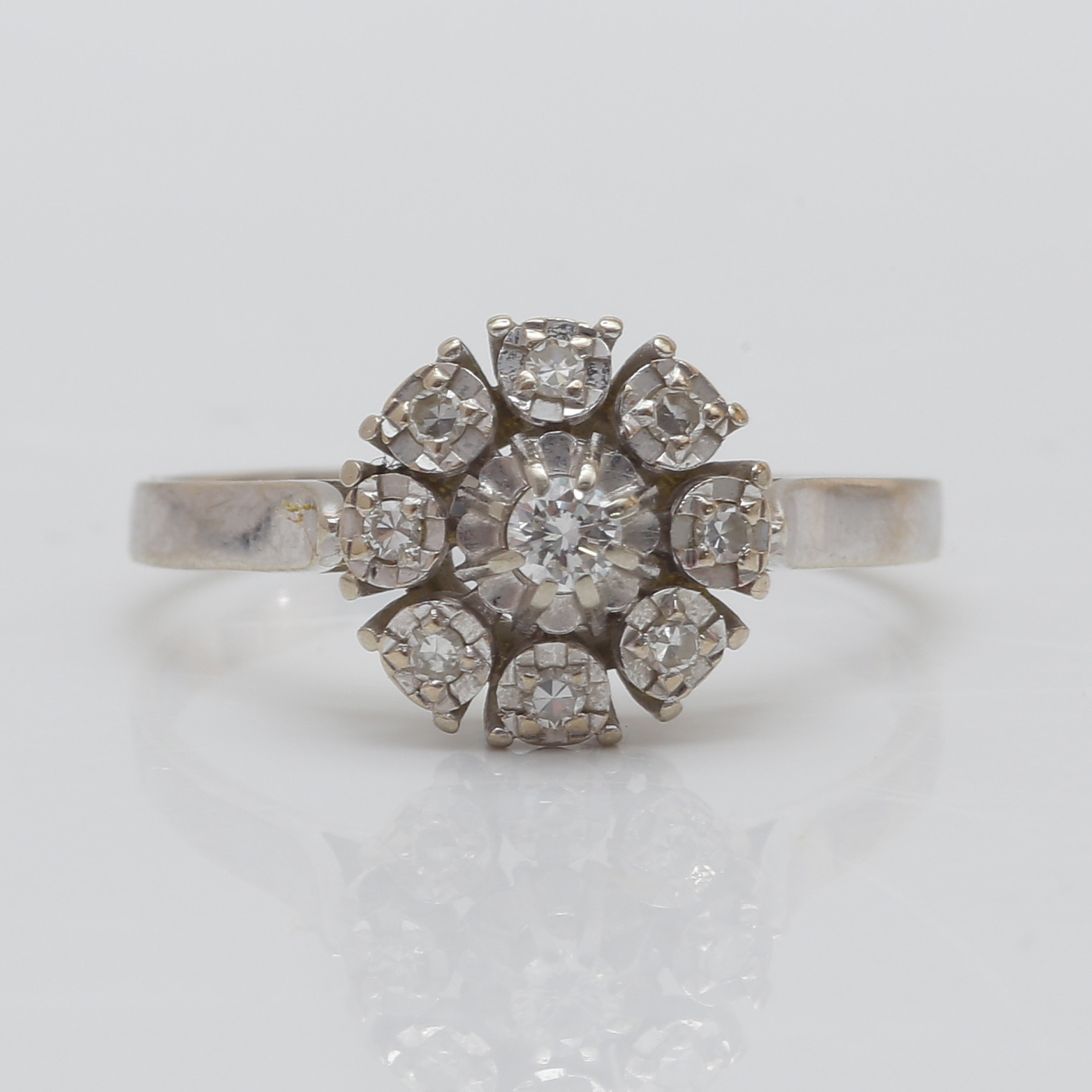 DIAMANTRING, 18K VITGULD, 0,20ct.