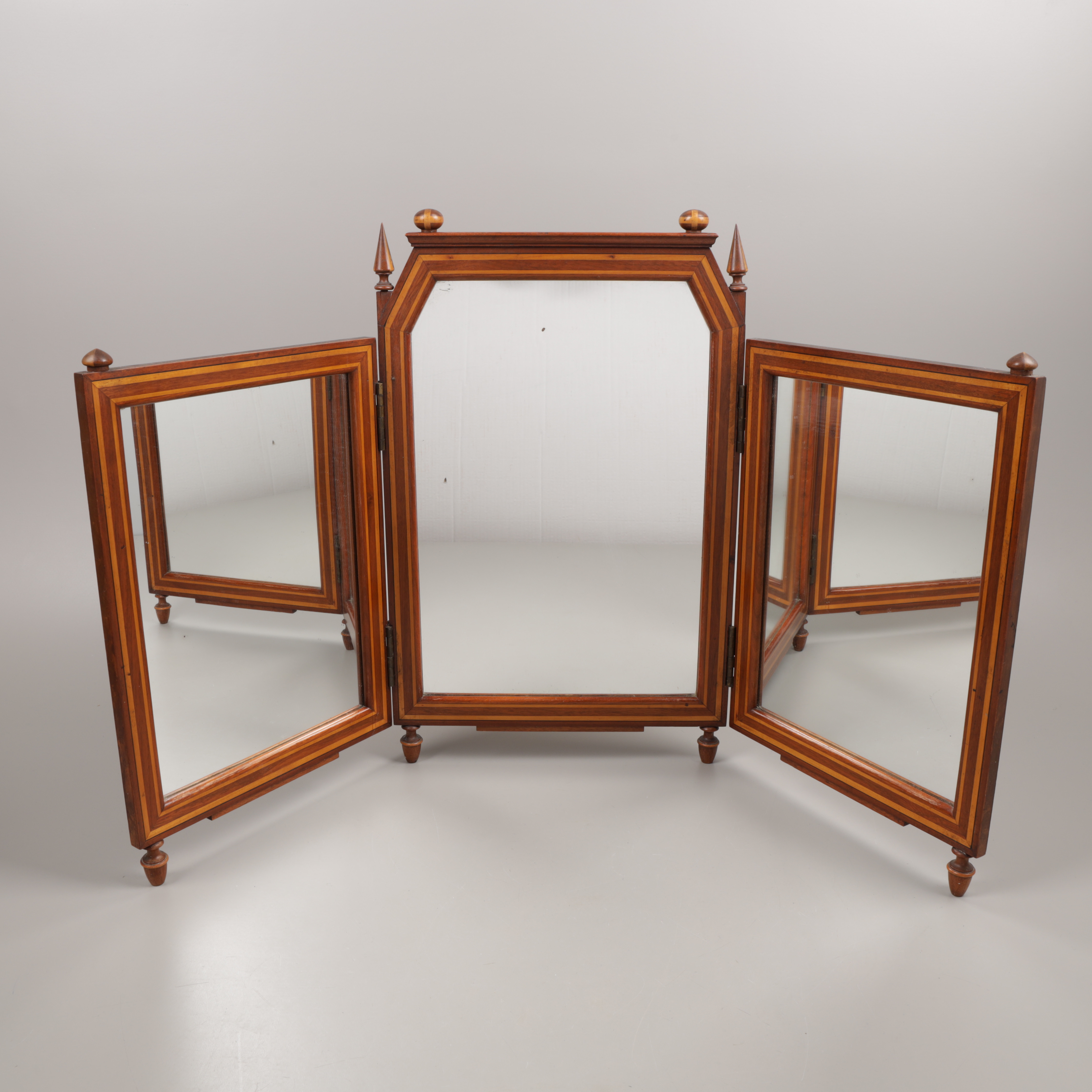 BORDSSPEGEL, tredelad, vikbar, art deco, 1900-talets första hälft.