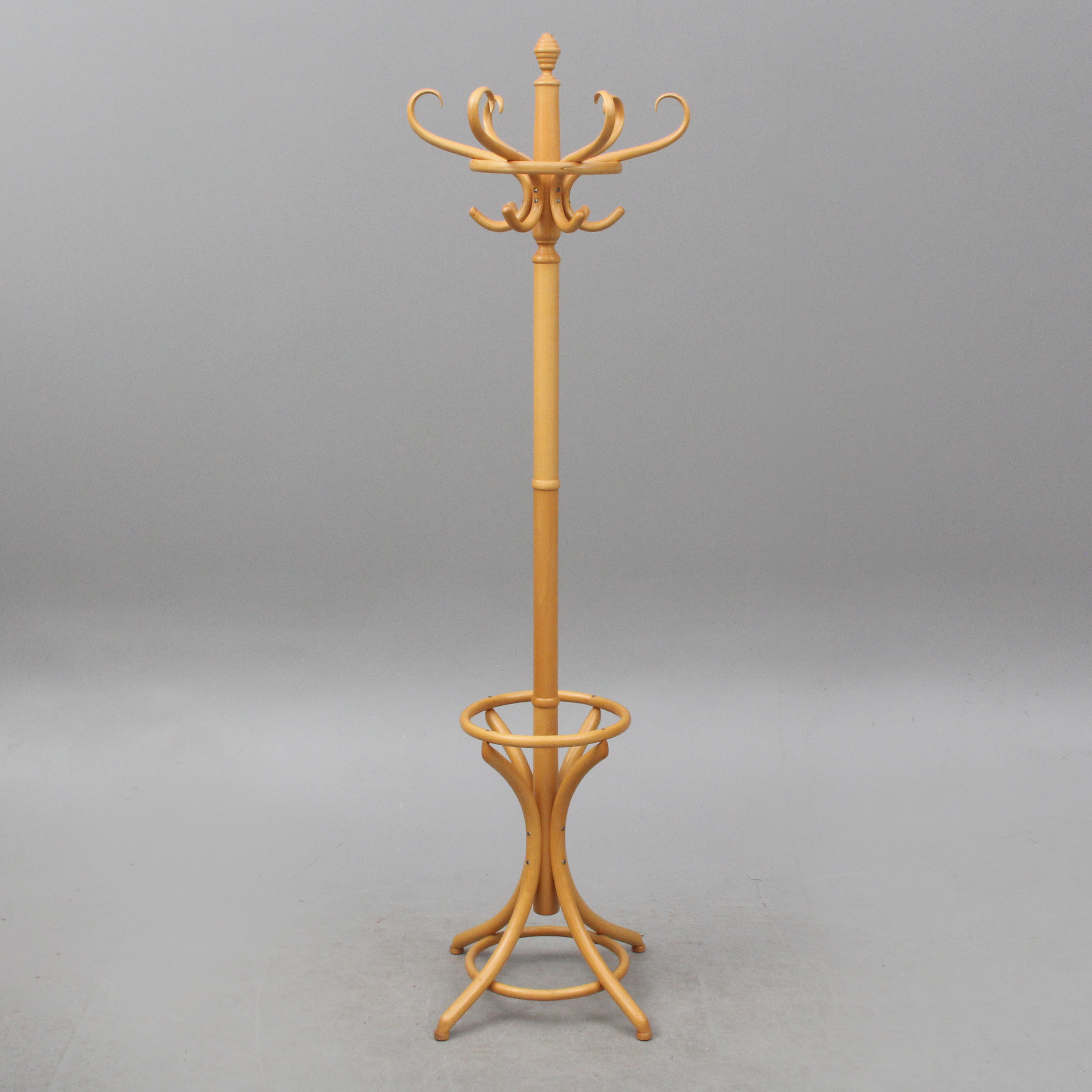 TAMBURMAJOR, trä "Stången" böjträ Gemla.