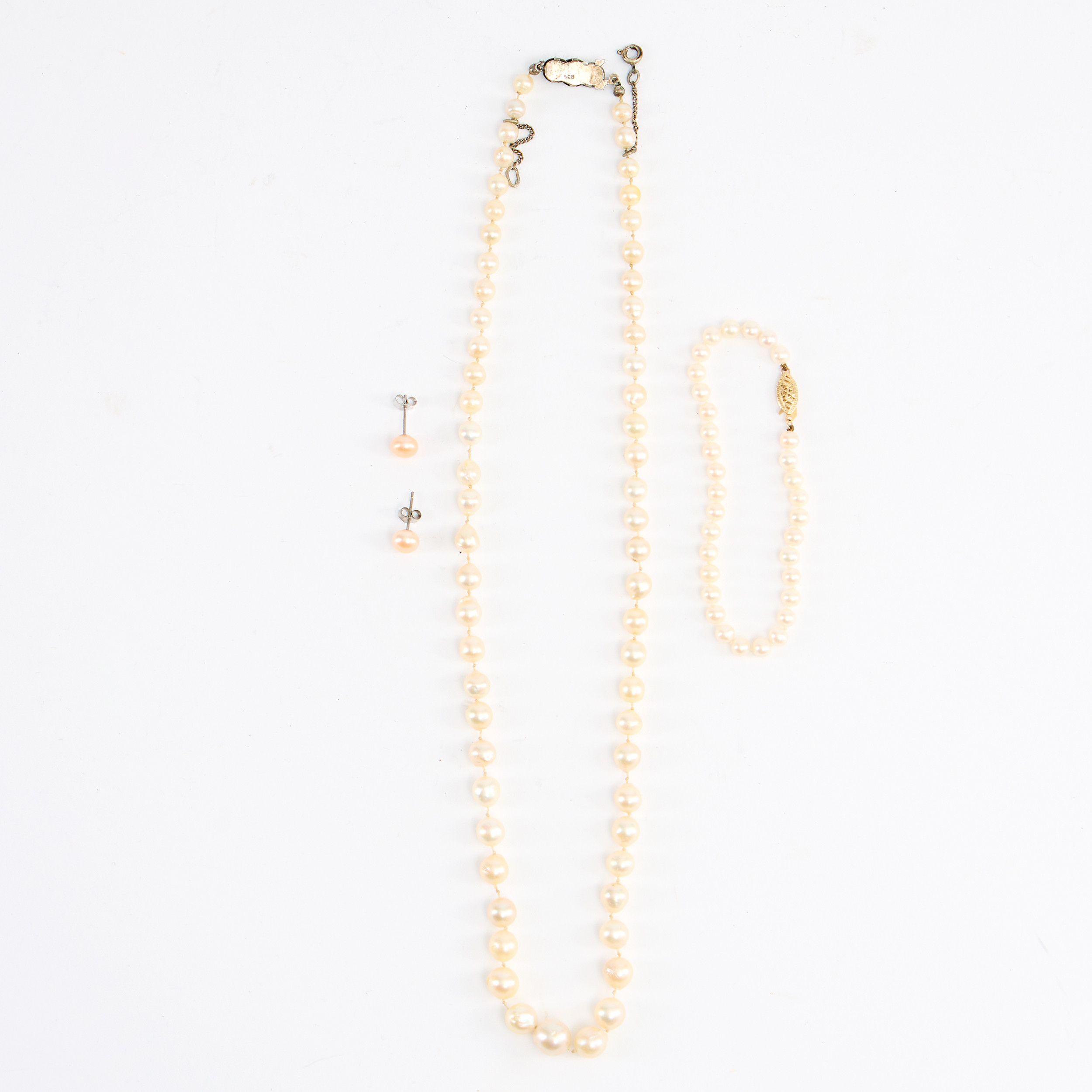 PÄRLCOLLIER, ARMBAND OCH ÖRHÄNGEN, pärlor.
