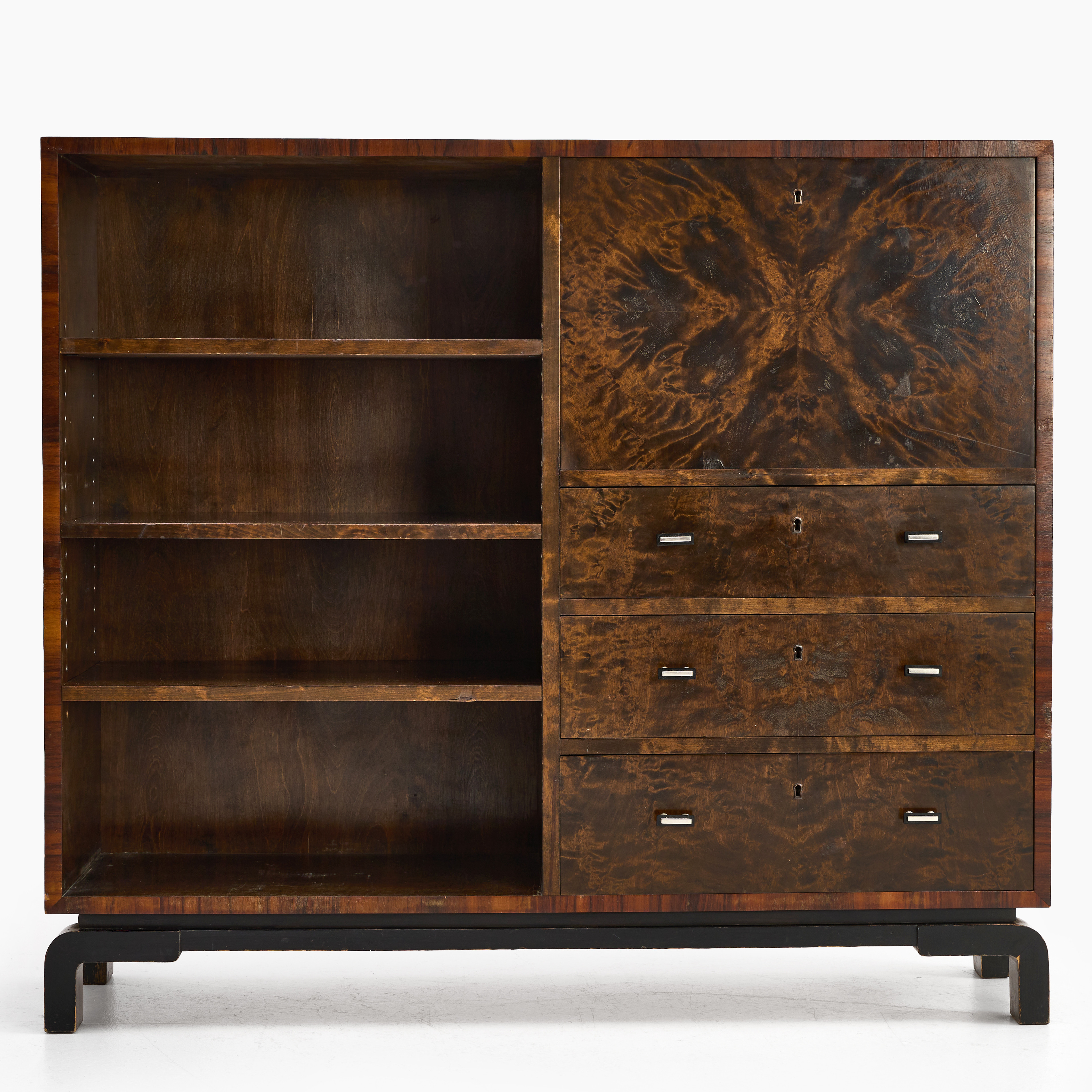 SKRIVMÖBEL, Funkis, 1930-tal, fanerad i björk med svärtad benställning och beslag i kromad metall och bakelit.