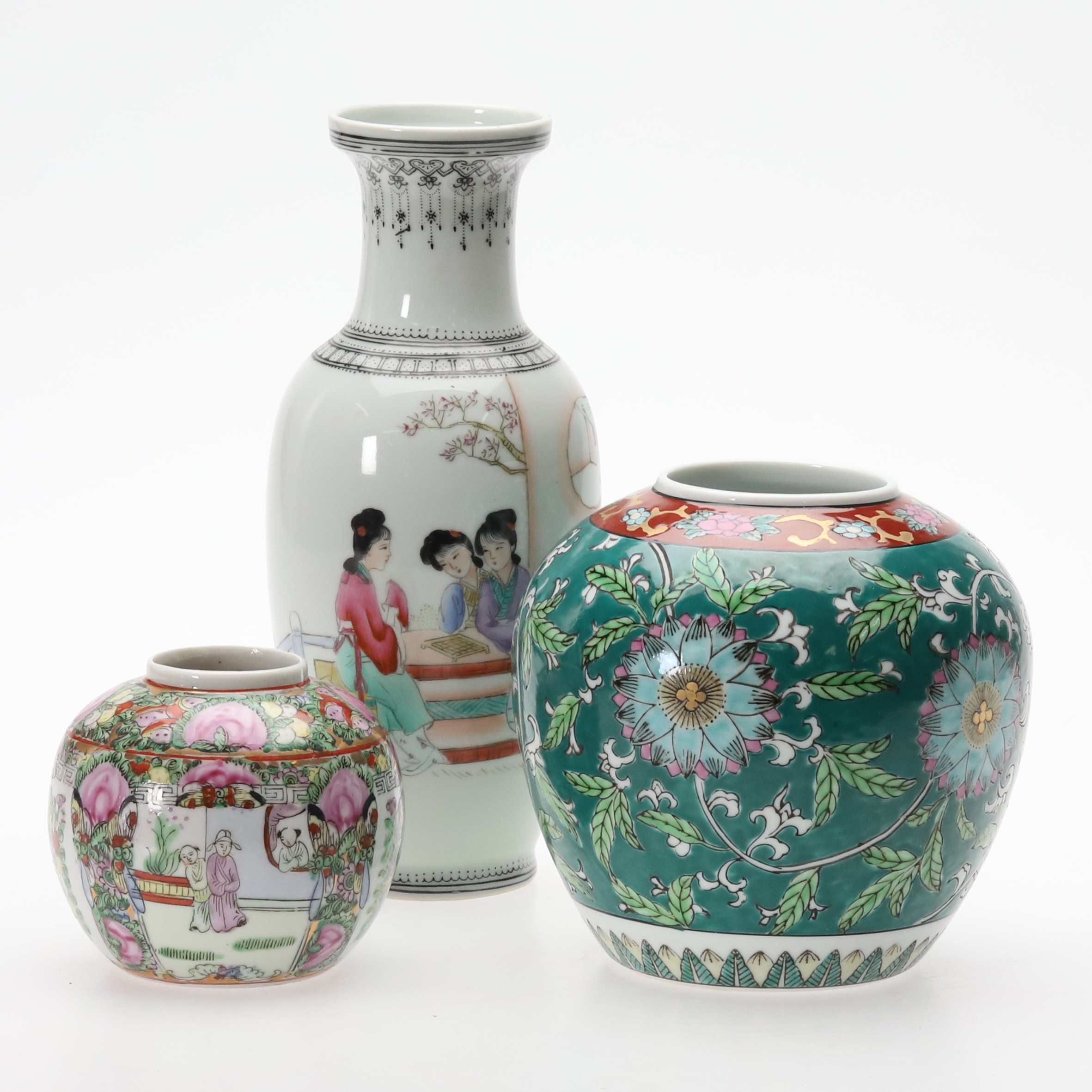 VAS & KRUS, 3 st, bemålat porslin, Asien.