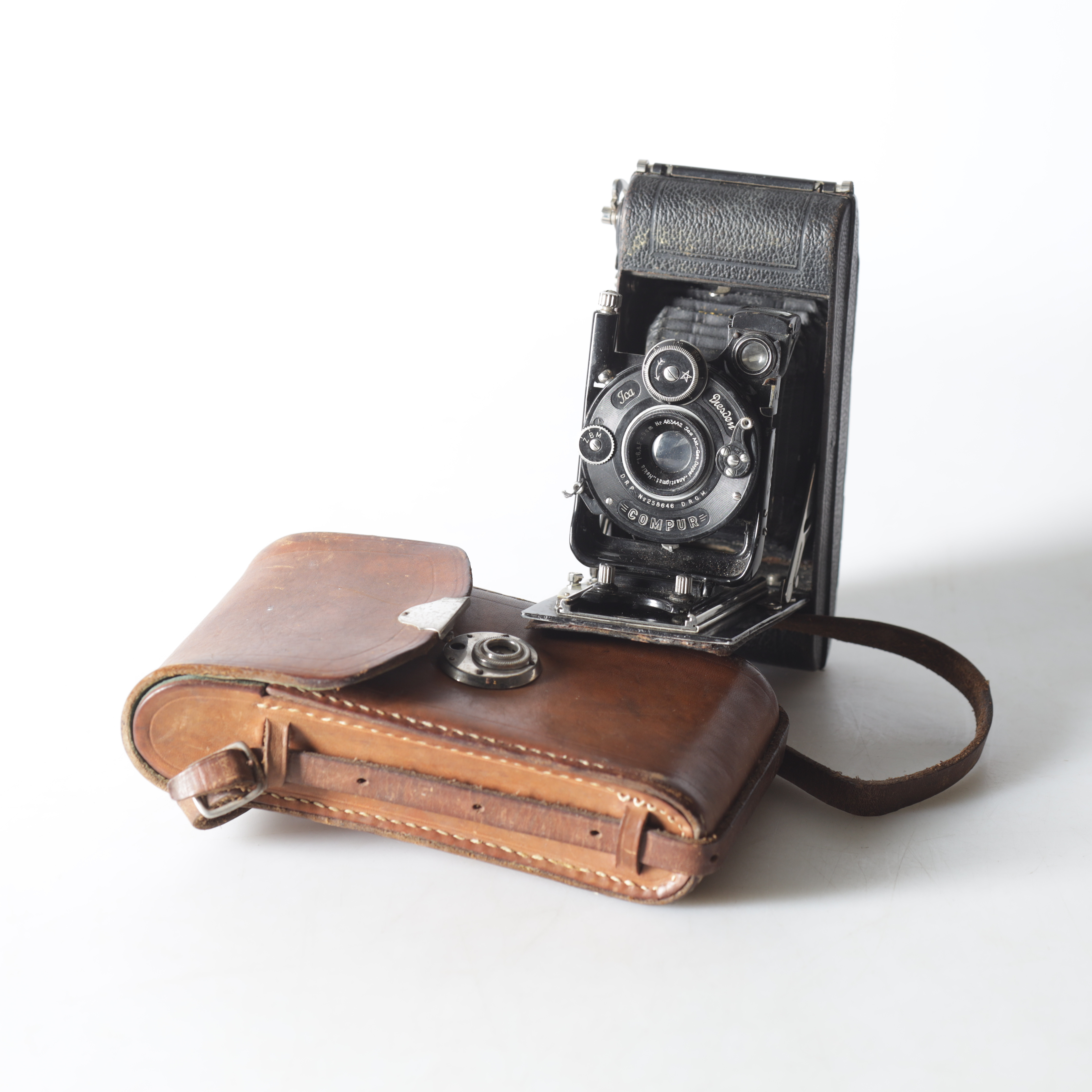 BÄLGKAMERA, Ica, Dresden.