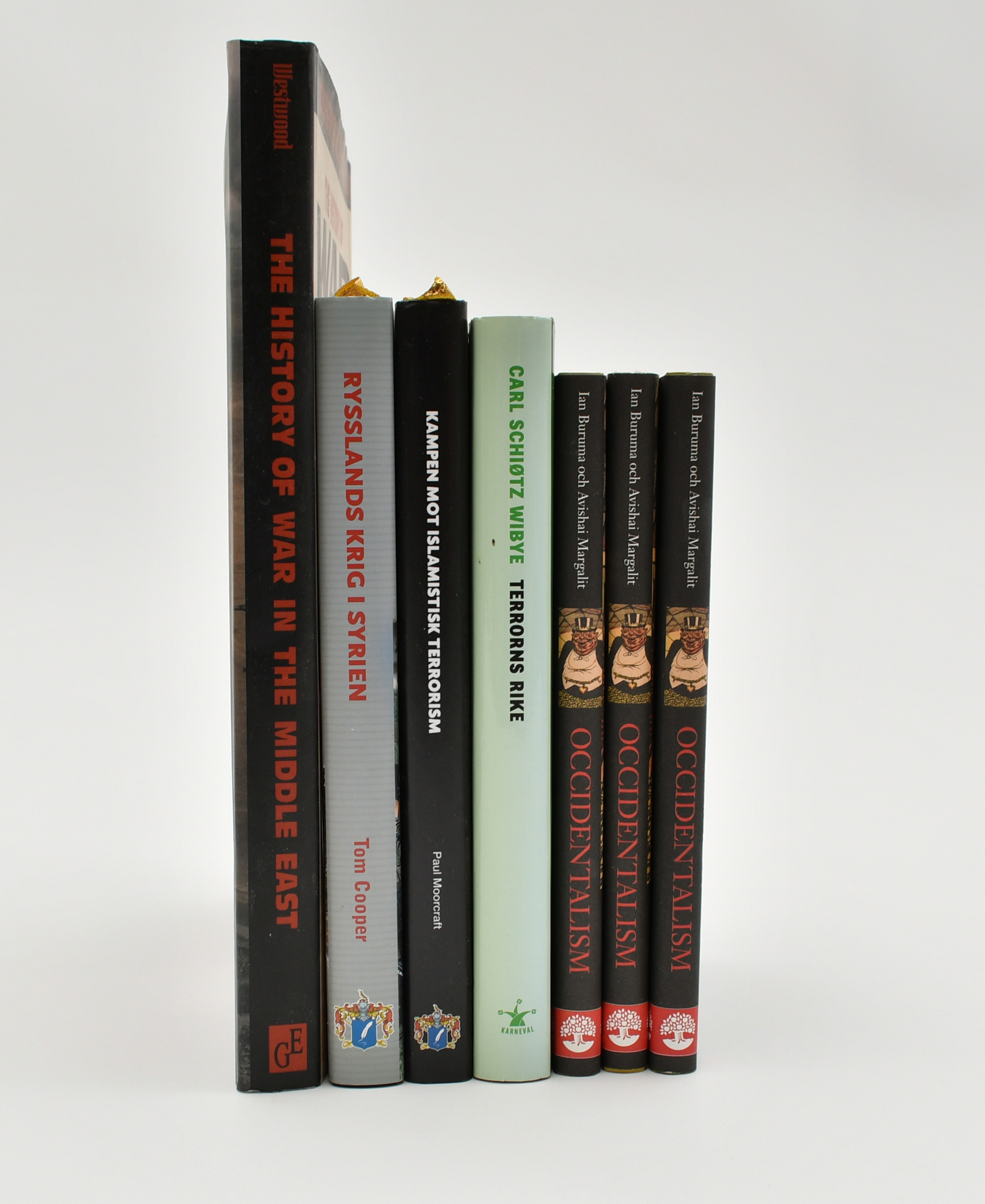 Krig i mellan östern. 7 volymer.