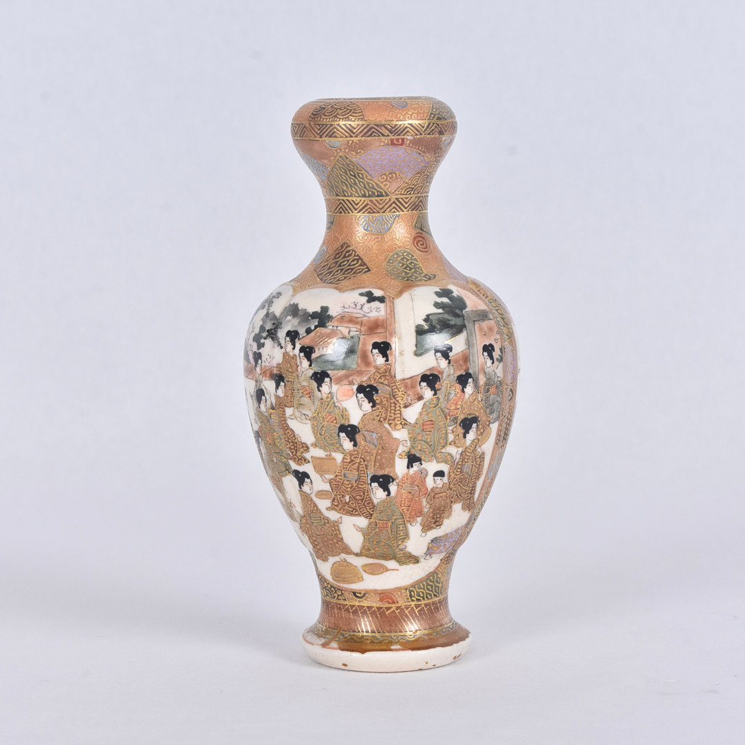 VAS; flintgods, Satsuma, Japan, Meiji-Taishô.