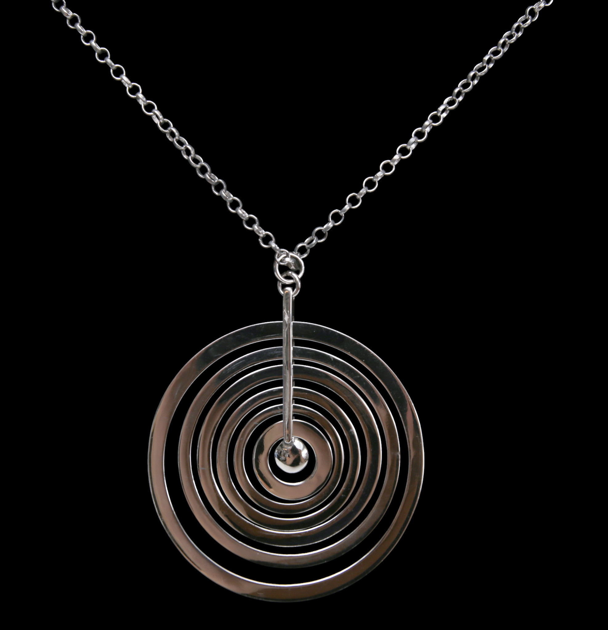 TAPIO WIRKKALA. Halssmycke, "Silvermoon" Nils Westerback, Kultakeskus Oy, Finland. Originalask, nyskick.