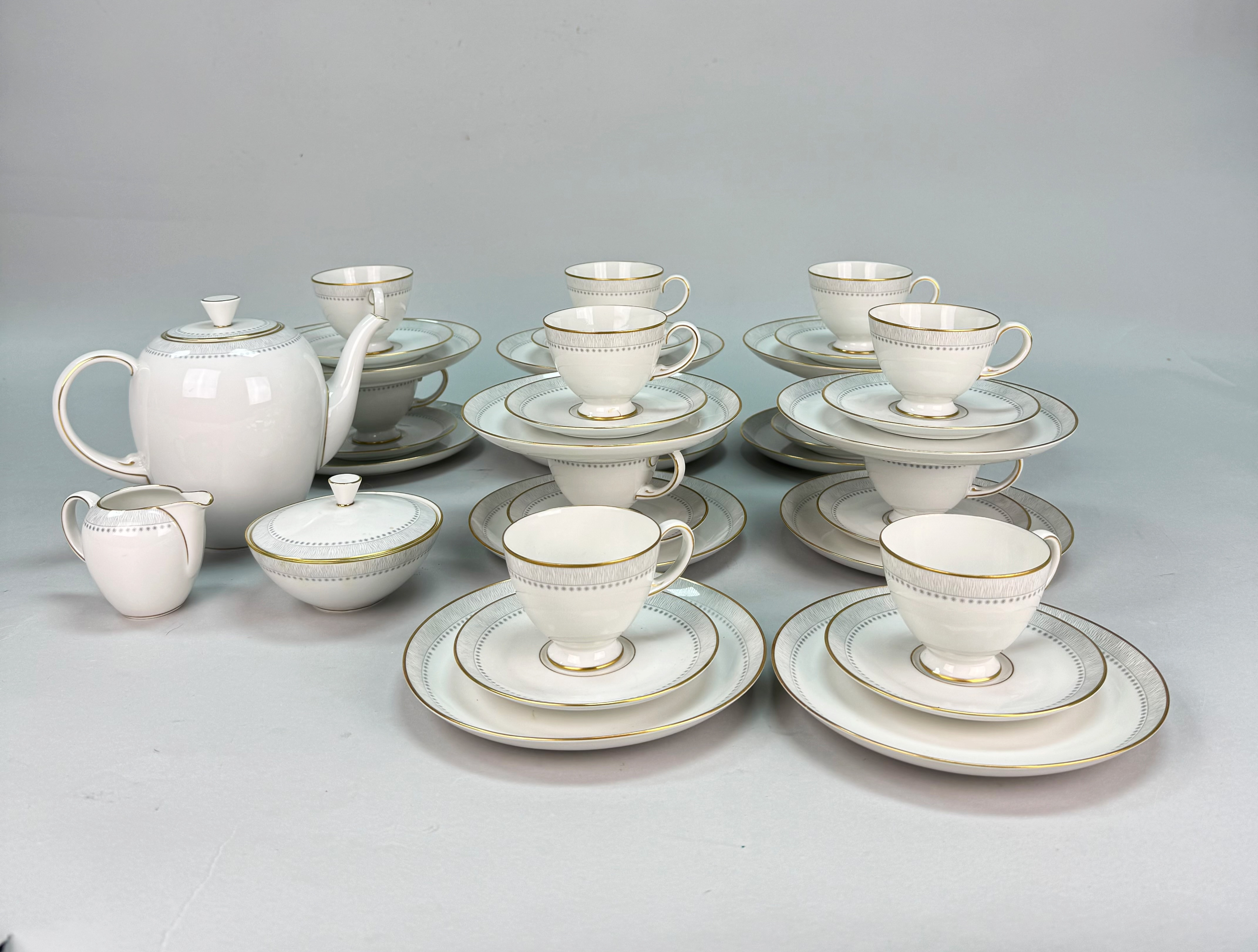 KAFFESERVIS, 39 delar, porslin, Kgl. pr. Tettau, Tyskland.