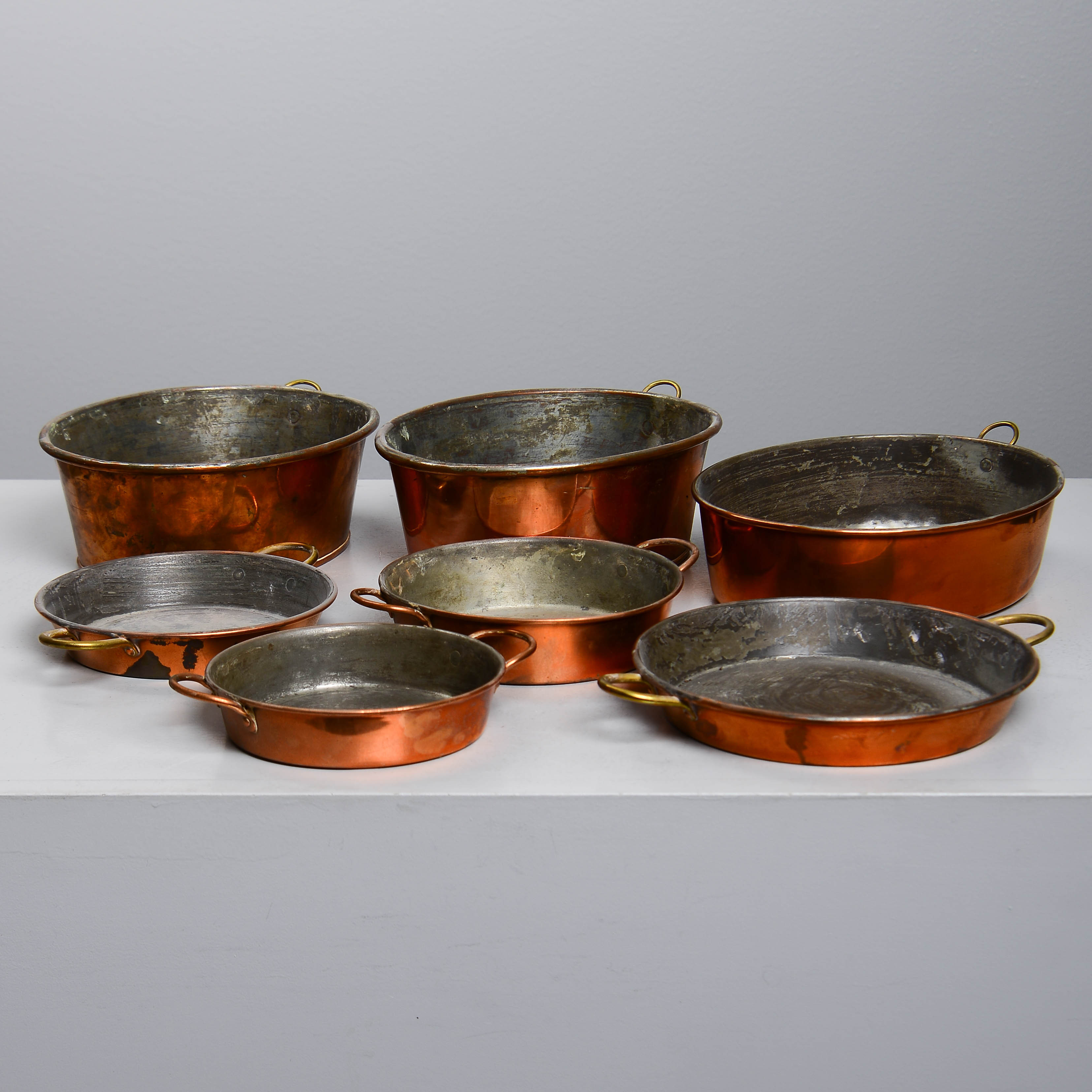 GRYTOR OCH PANNOR, 7 st, koppar, 1900-talets första del.