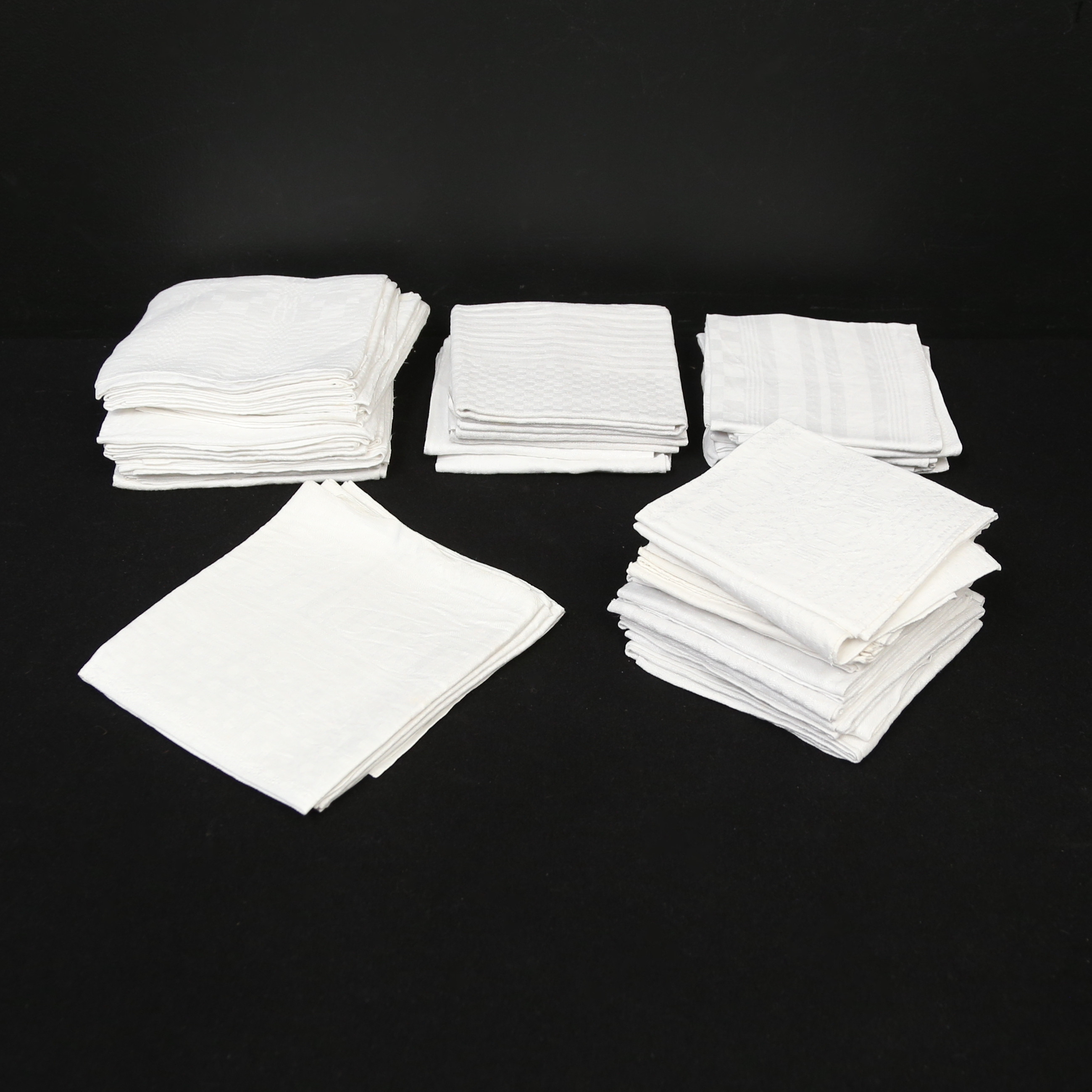 SERVETTER/HANDDUKAR, ca 30 st.