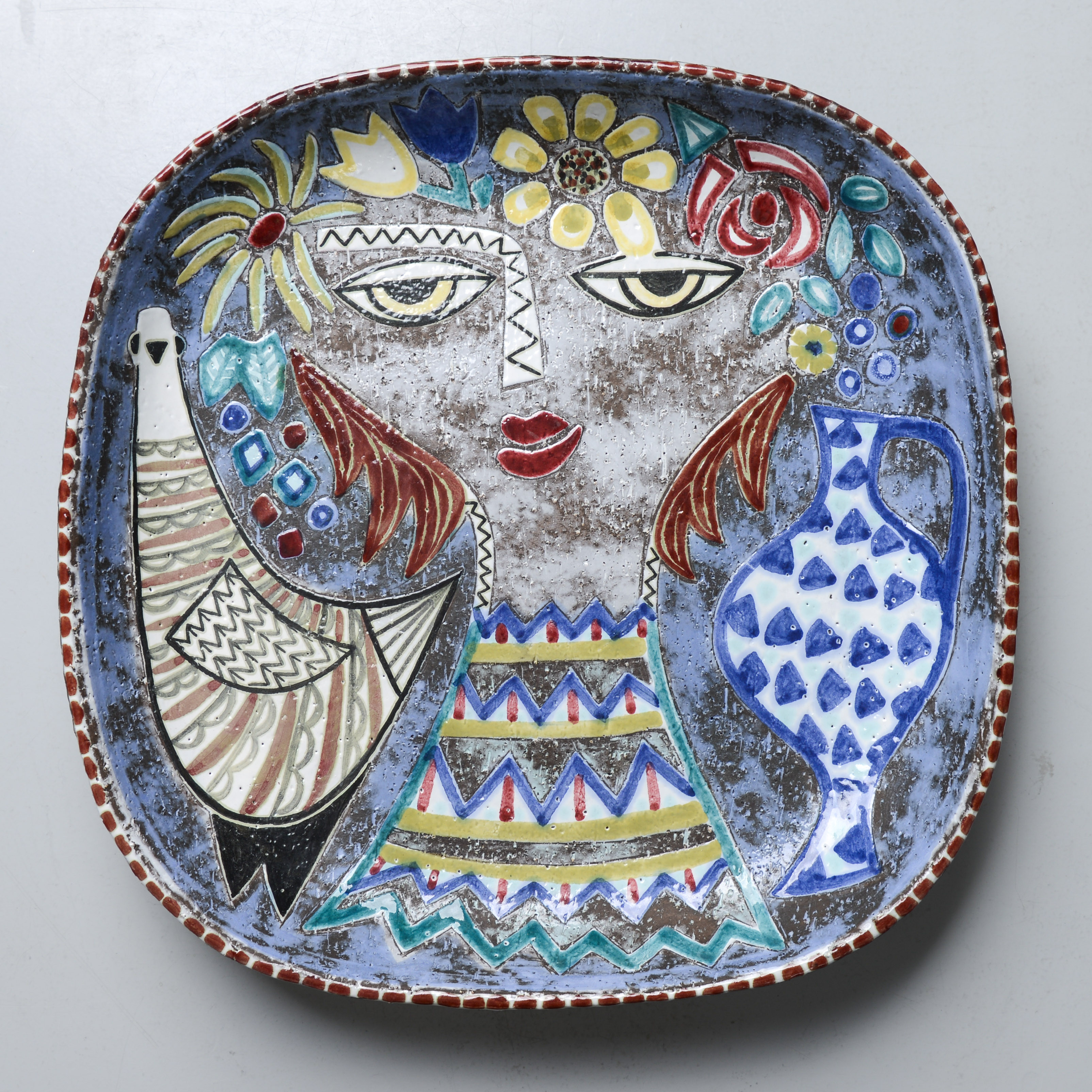 MARI SIMMULSON. Skålfat, numrerad upplaga 59/100, Upsala Ekeby, signerad.