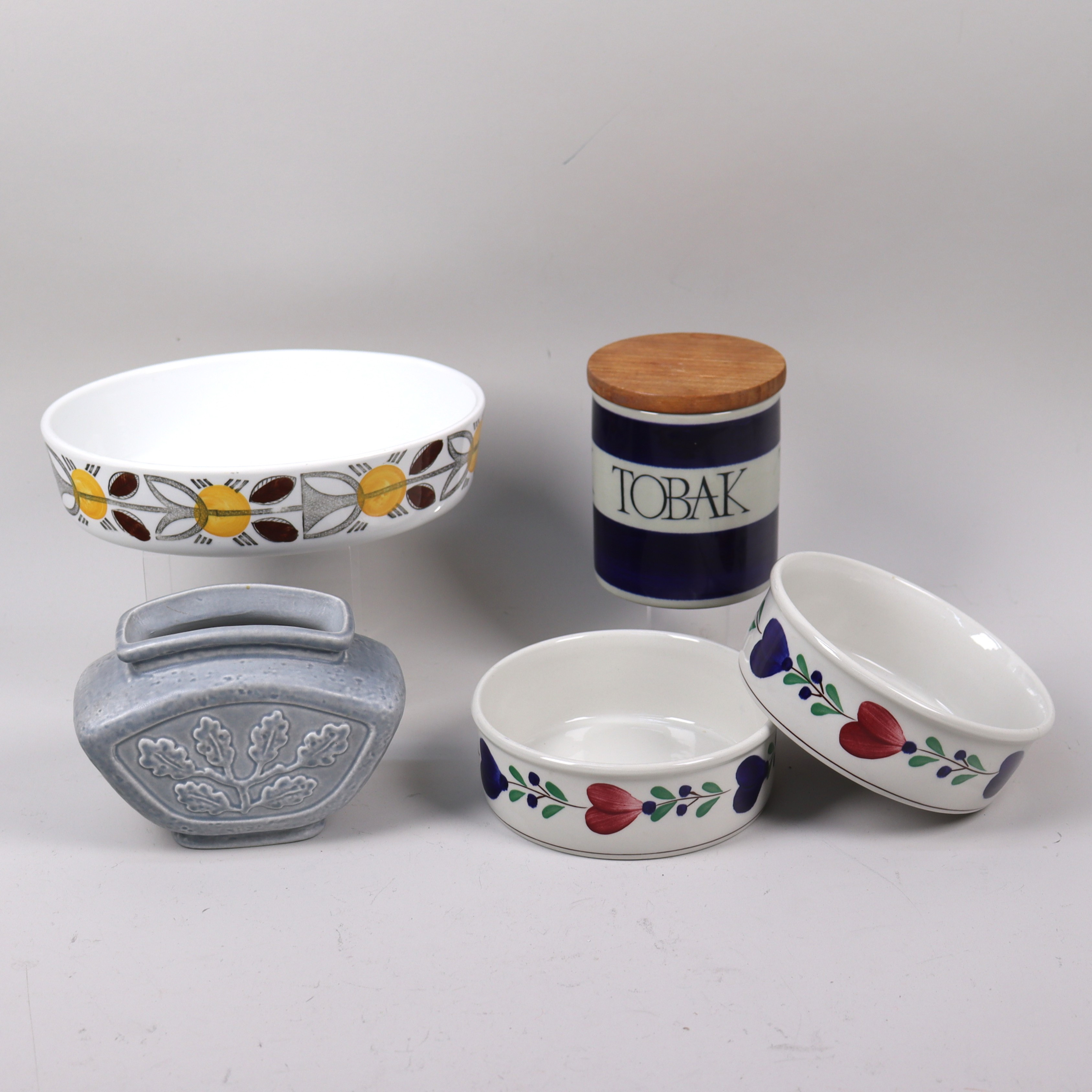 PORSLIN, Marianne Westman, Stig Lindberg, Gunnar Nylund, Rörstrand och Gustavsberg, 5 delar.