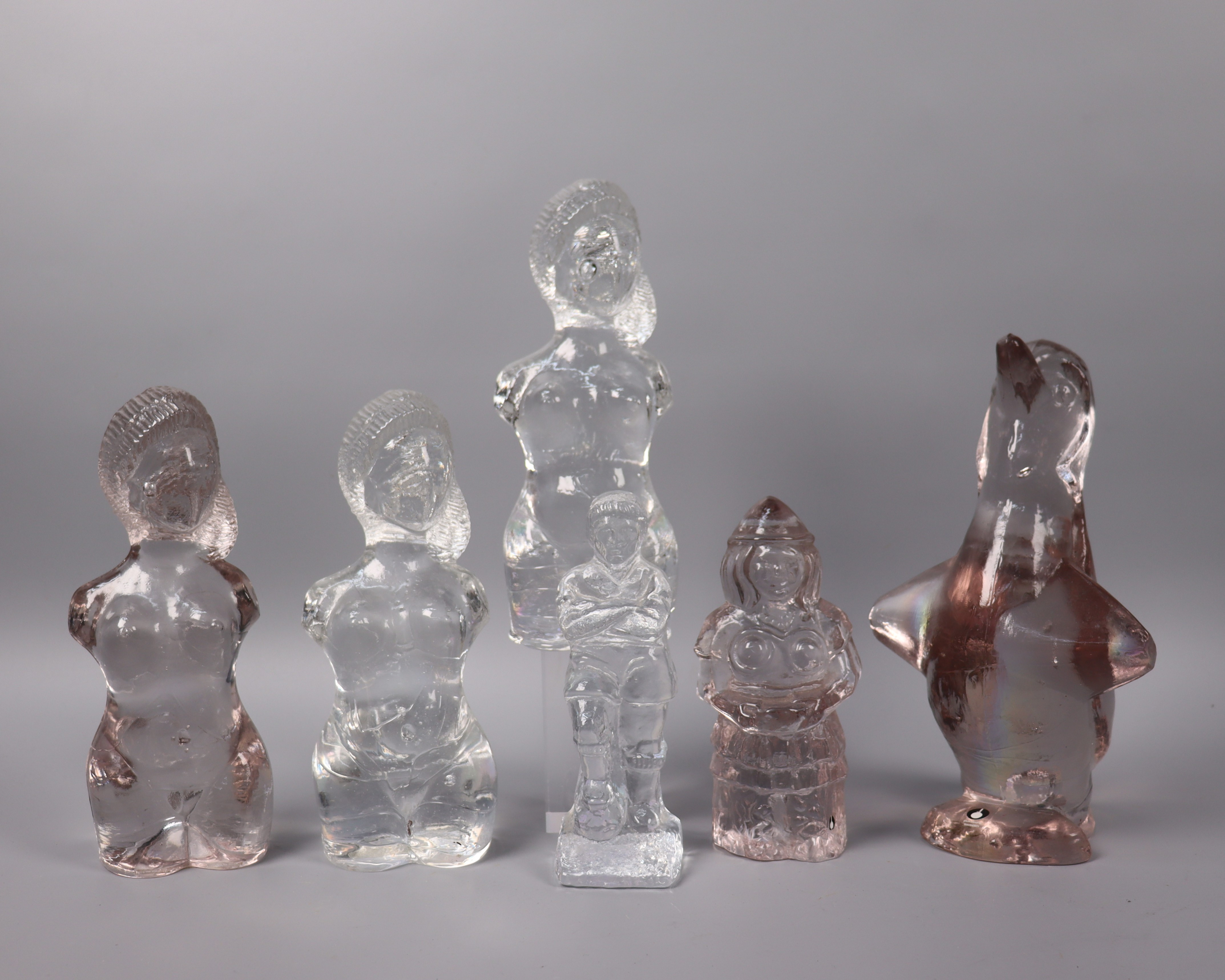 PUKEBERG, figuriner i glas av bl a Uno Westerberg, 6 st.