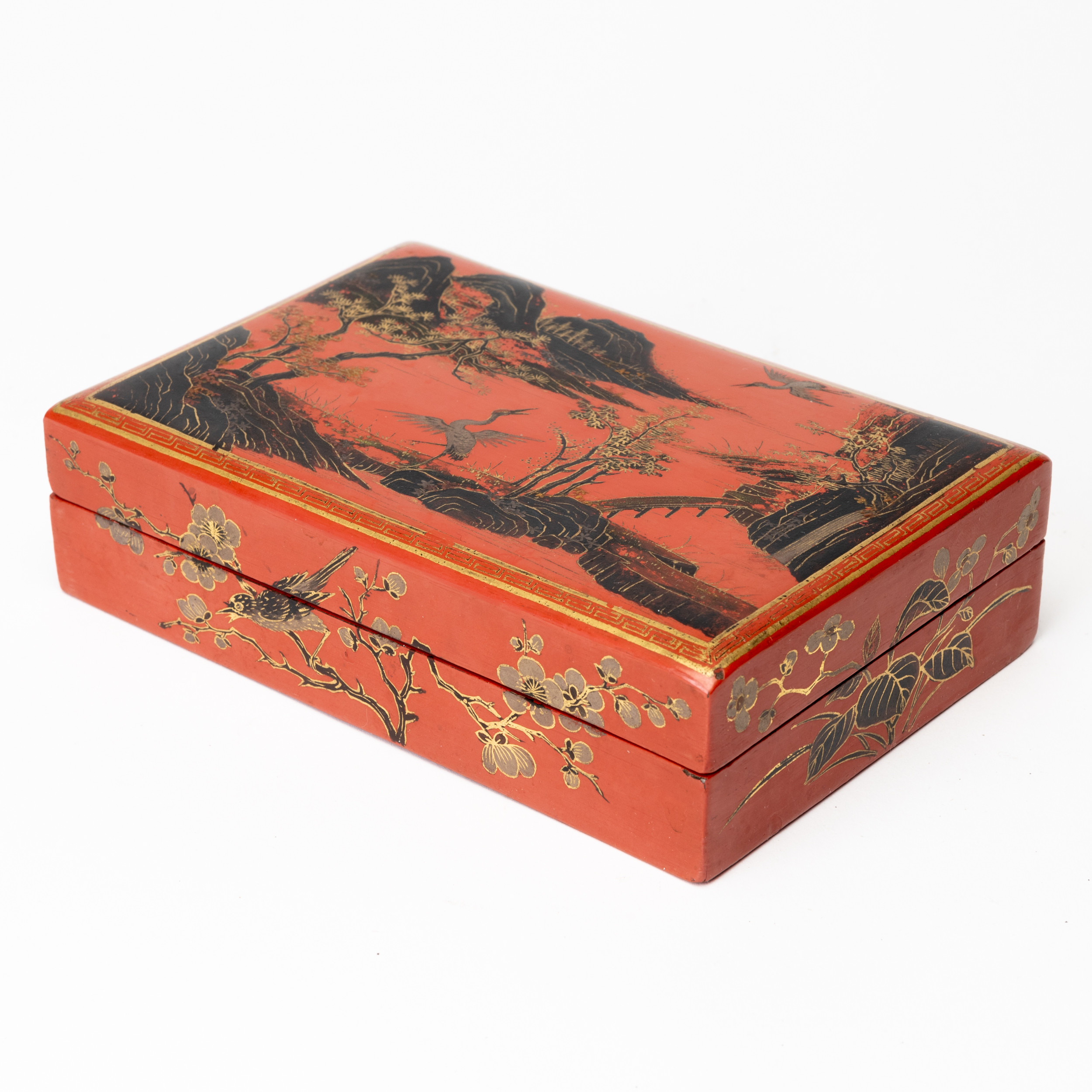 ASK, lackabrete, bär stämpel Kina, 1900-talets första hälft.