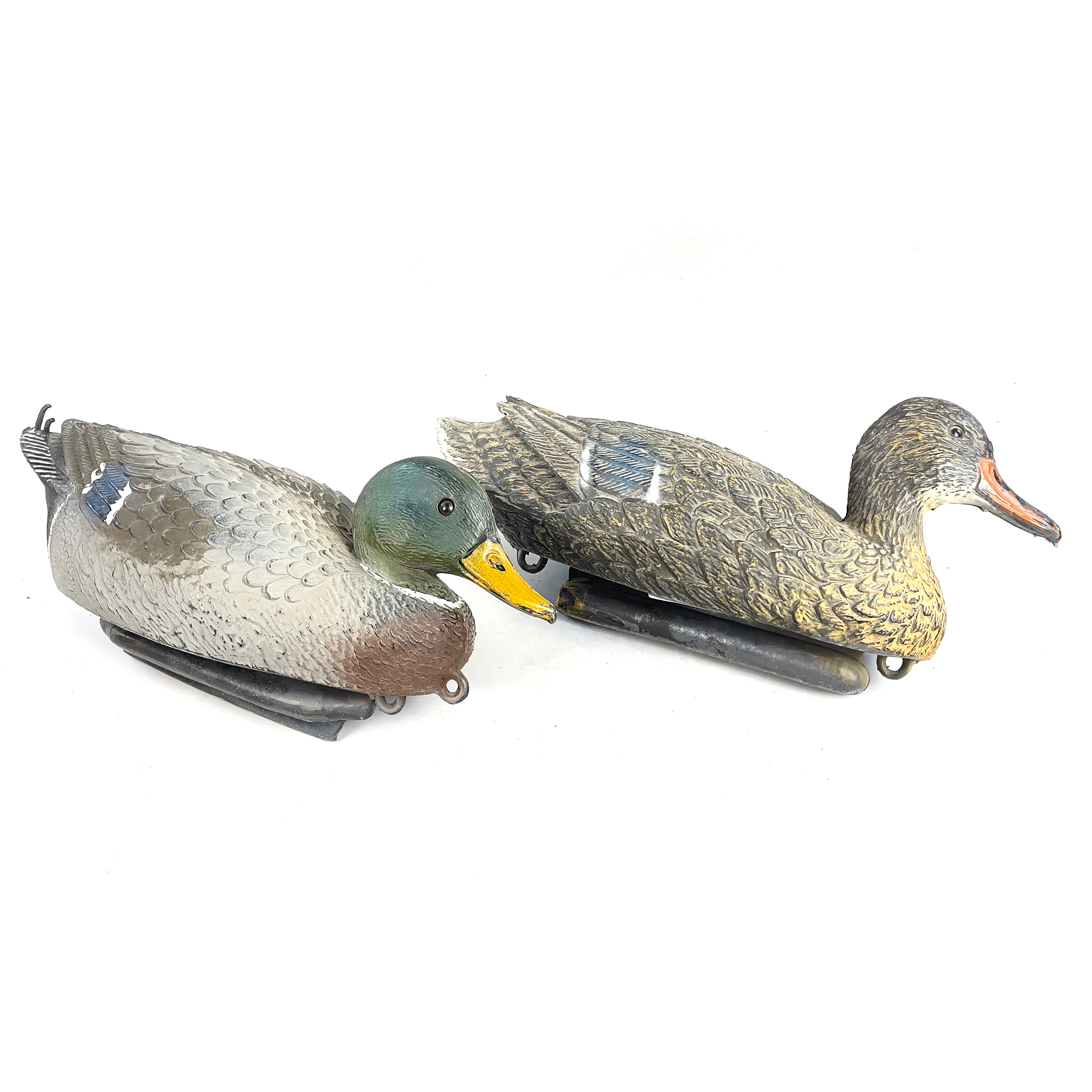 VETTAR, 2 stycken, gräsänder - hane och hona, plast, Italien.