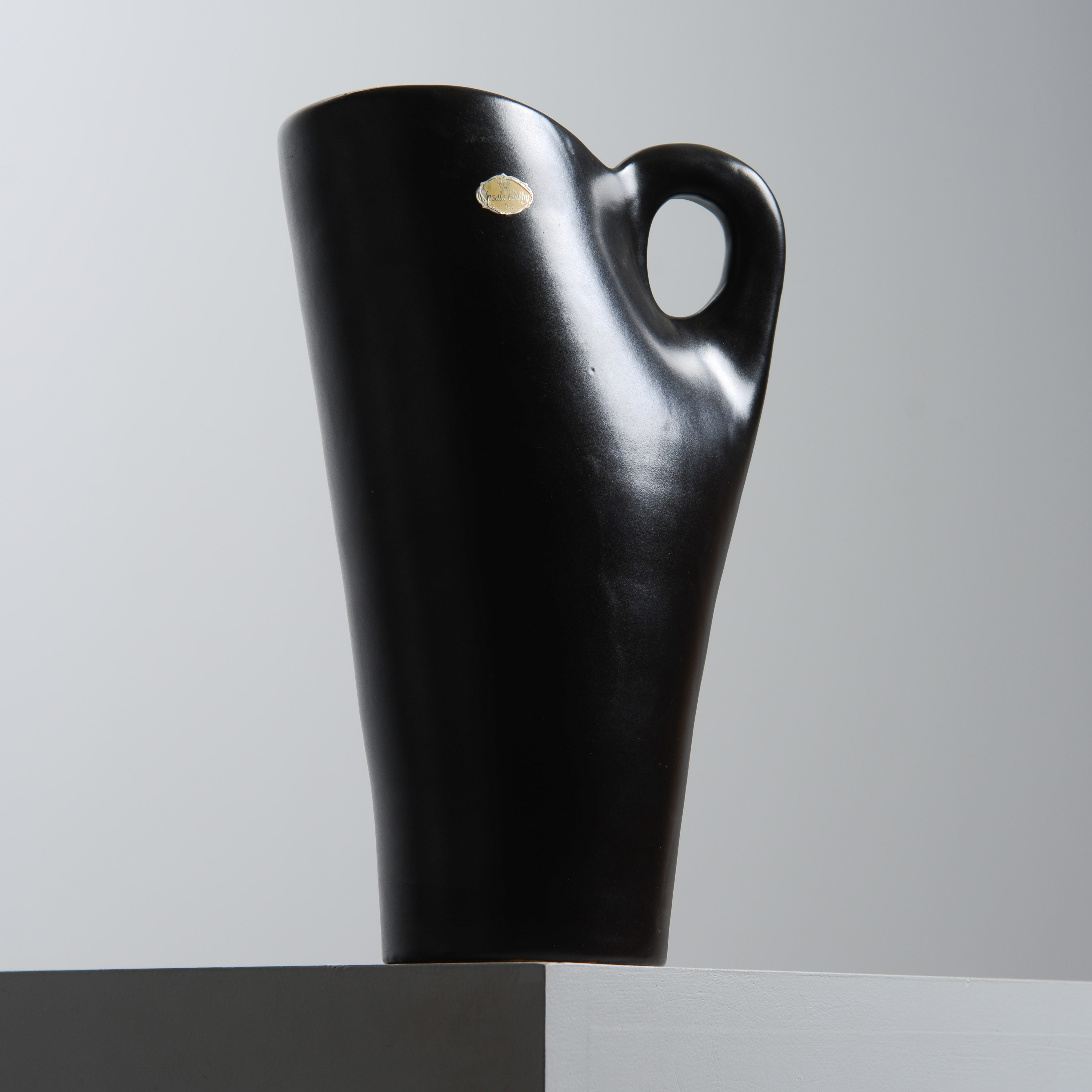 INGRID ATTERBERG. "Somali", kanna, modell 2139, Upsala-Ekeby, 1953-57.