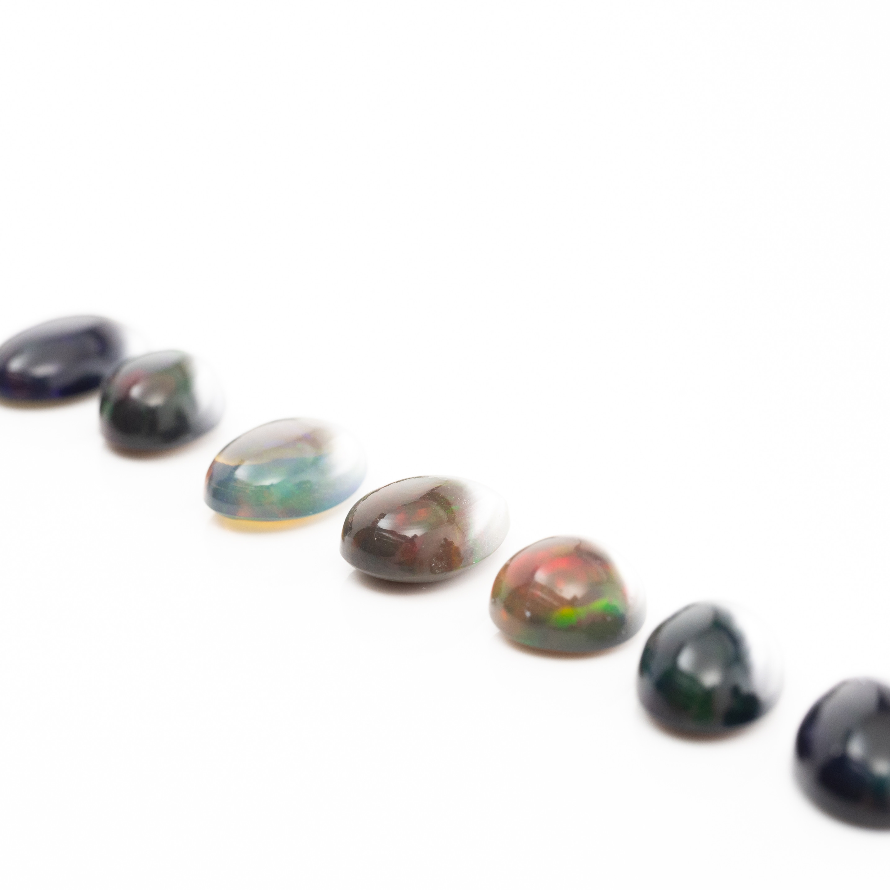 OPALER, 7 st, 10,05 ct.