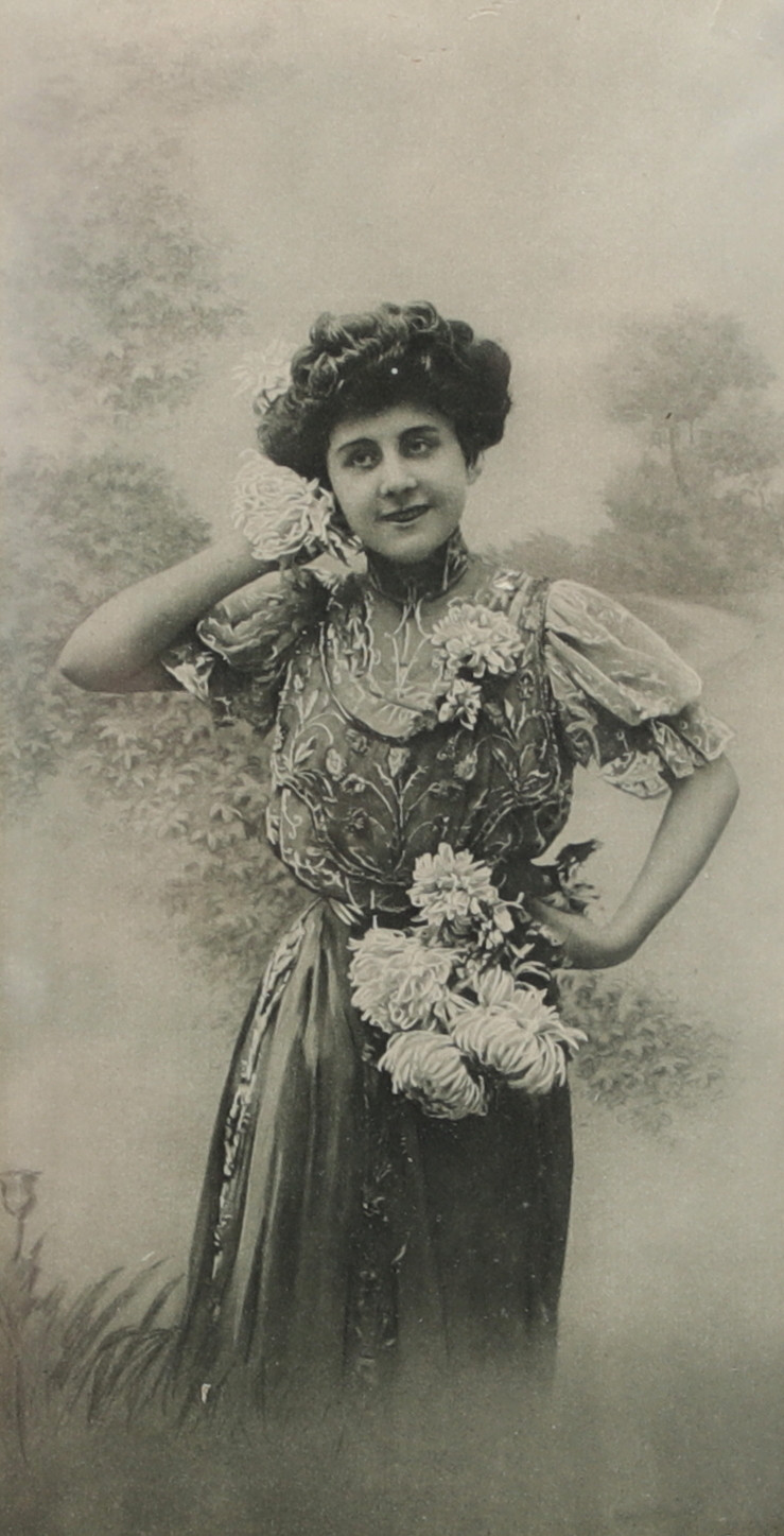 JUGENDKVINNA, tryck i jugendinramning, 1900-talets början.