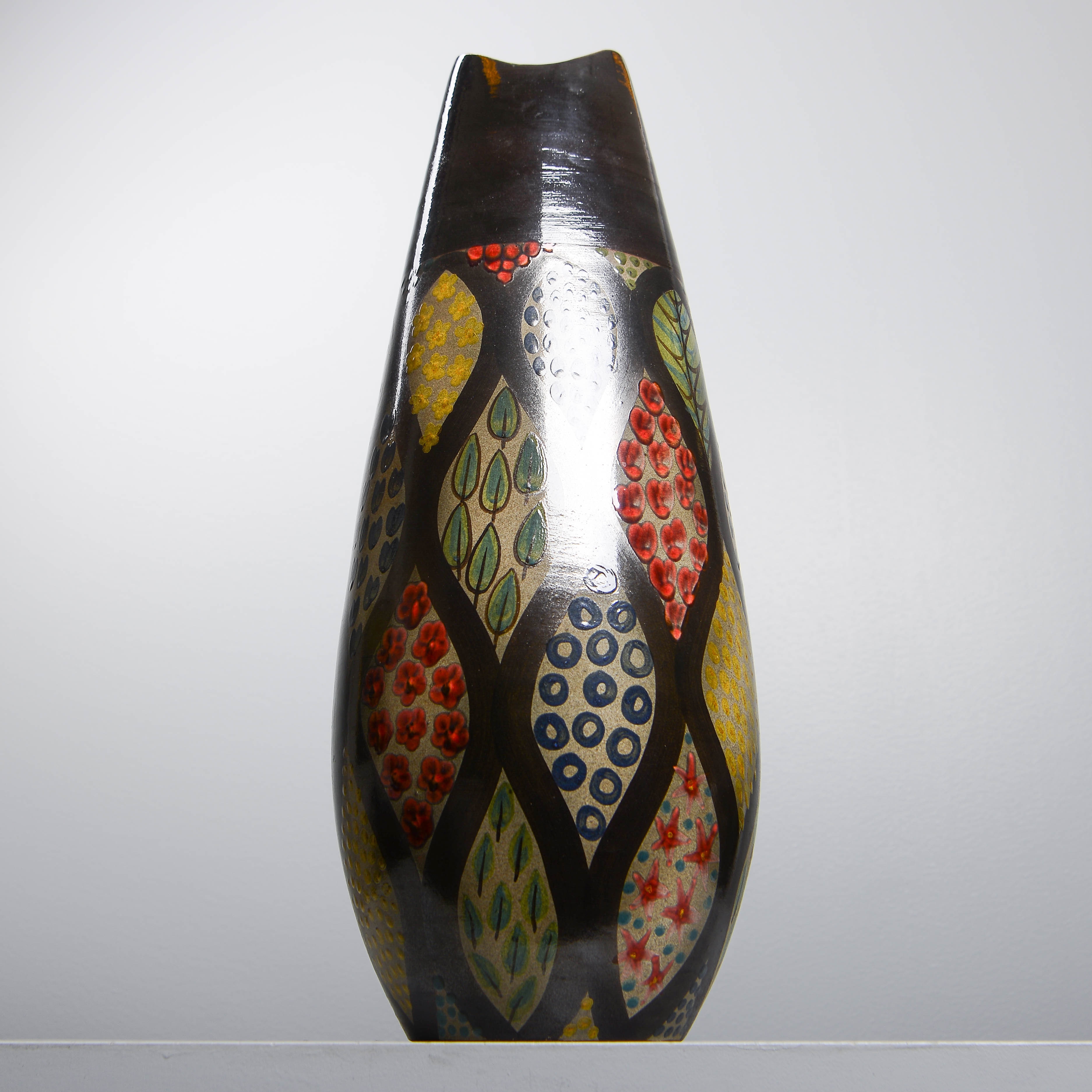 INGRID ATTERBERG. "Mimosa", golvvas, Upsala-Ekeby, 1952-54.