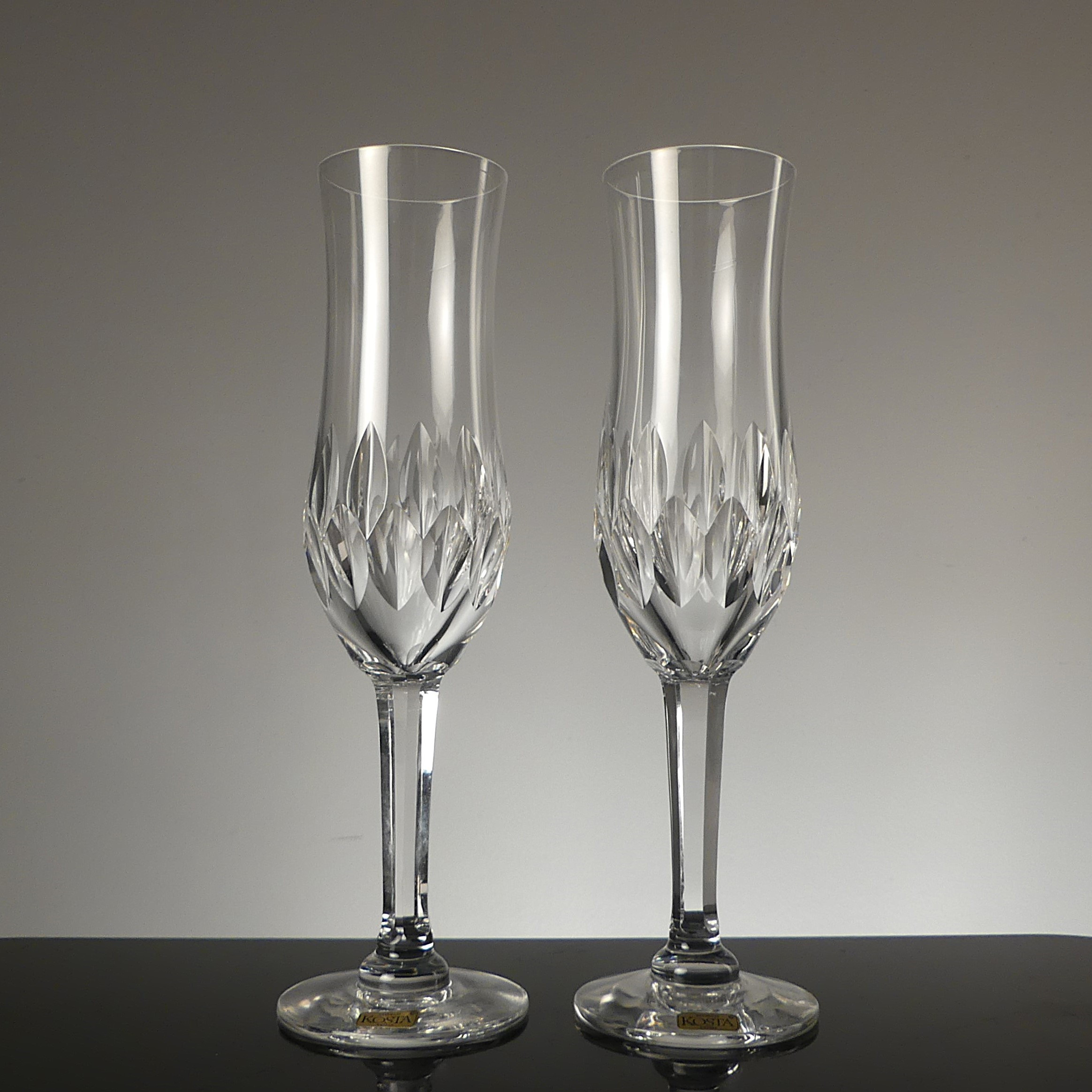 SIGURD PERSSON. champagneglas, "Carl Gustav", kristall, Kosta.