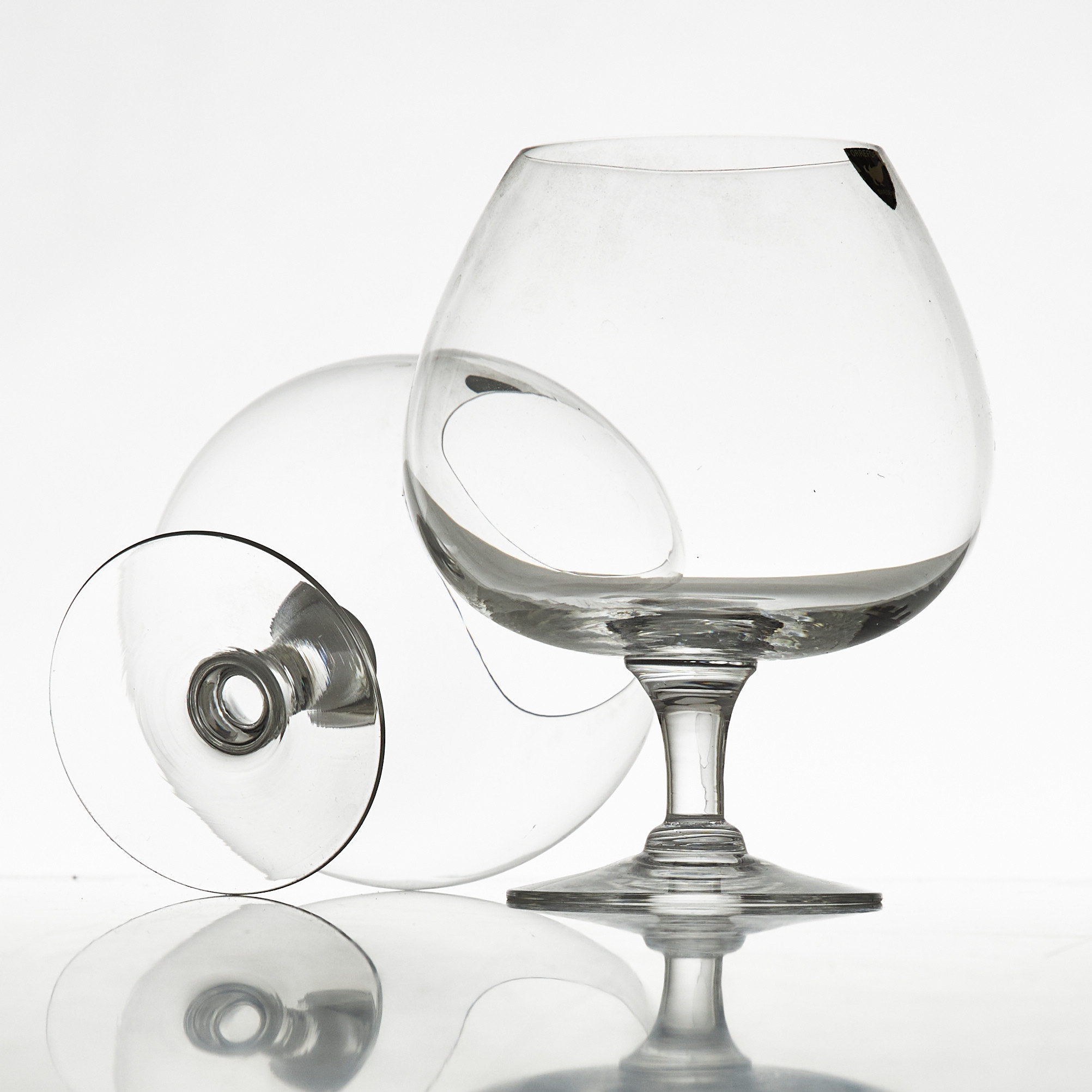 EDWARD HALD. Konjakskupor, tolv stycken, halvkristall, Orrefors, Sverige.