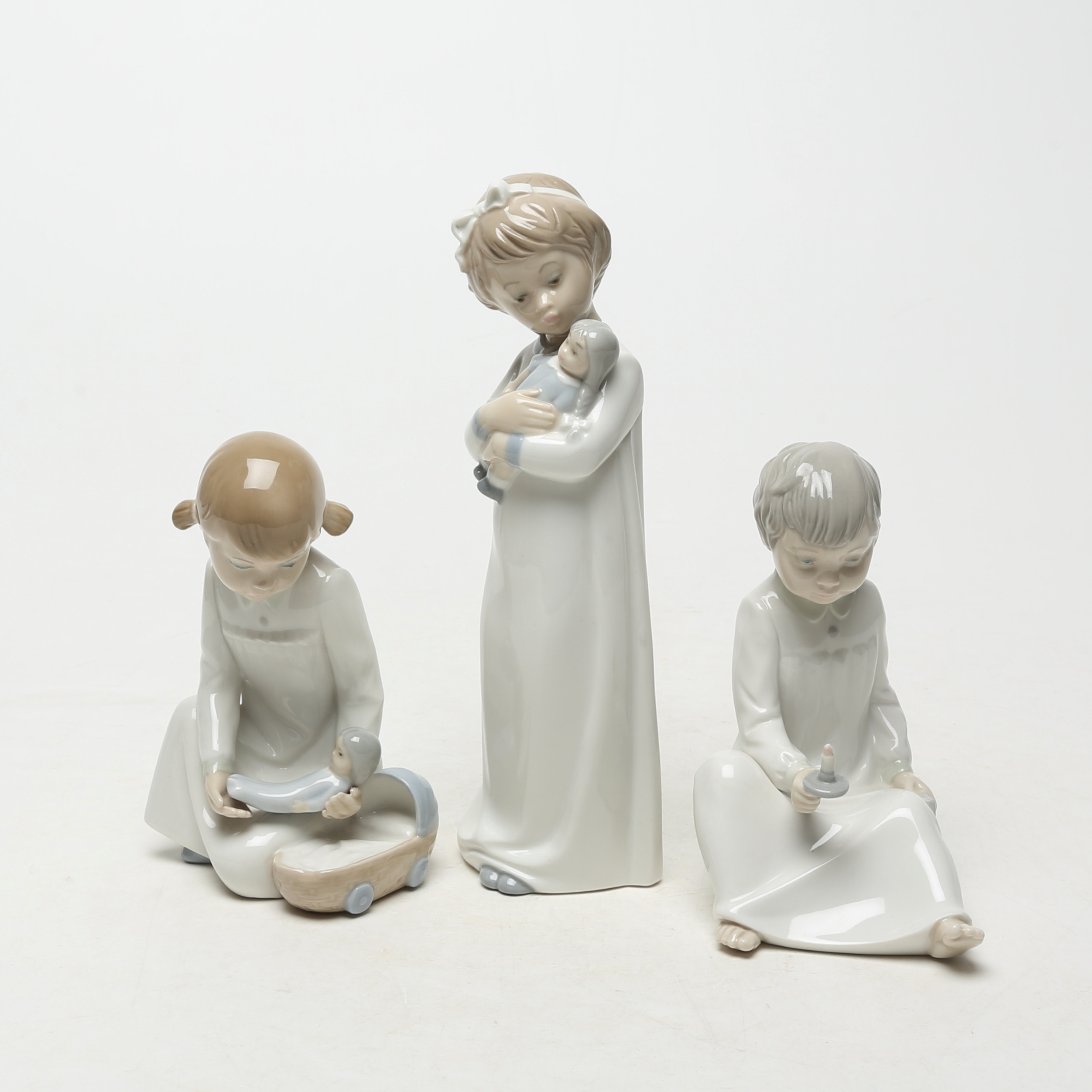 FIGURINER 3 st, porslin. Zaphir.