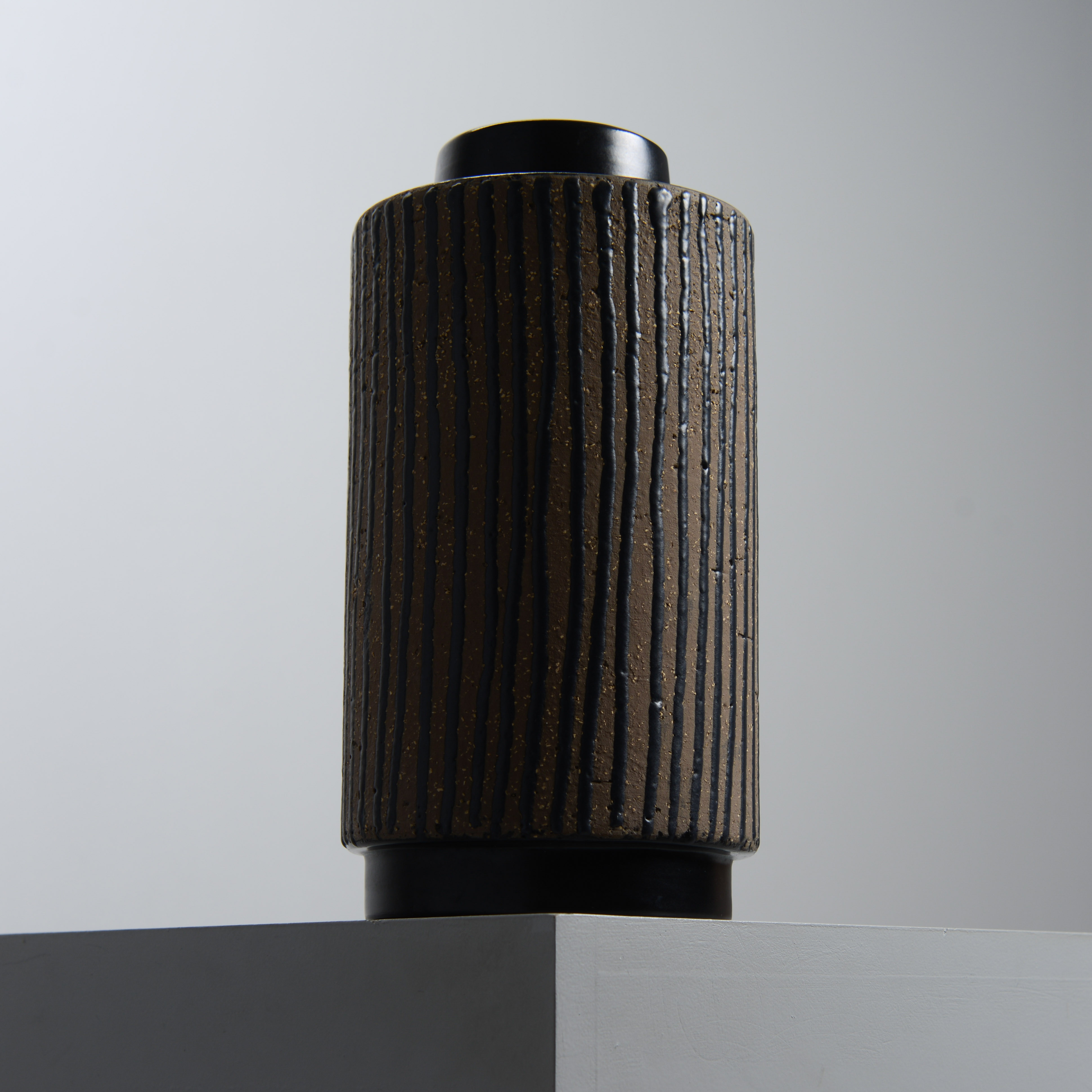 MARI SIMMULSON. "Ringo", vas, modell 5061M, Upsala Ekeby 1966-1970.