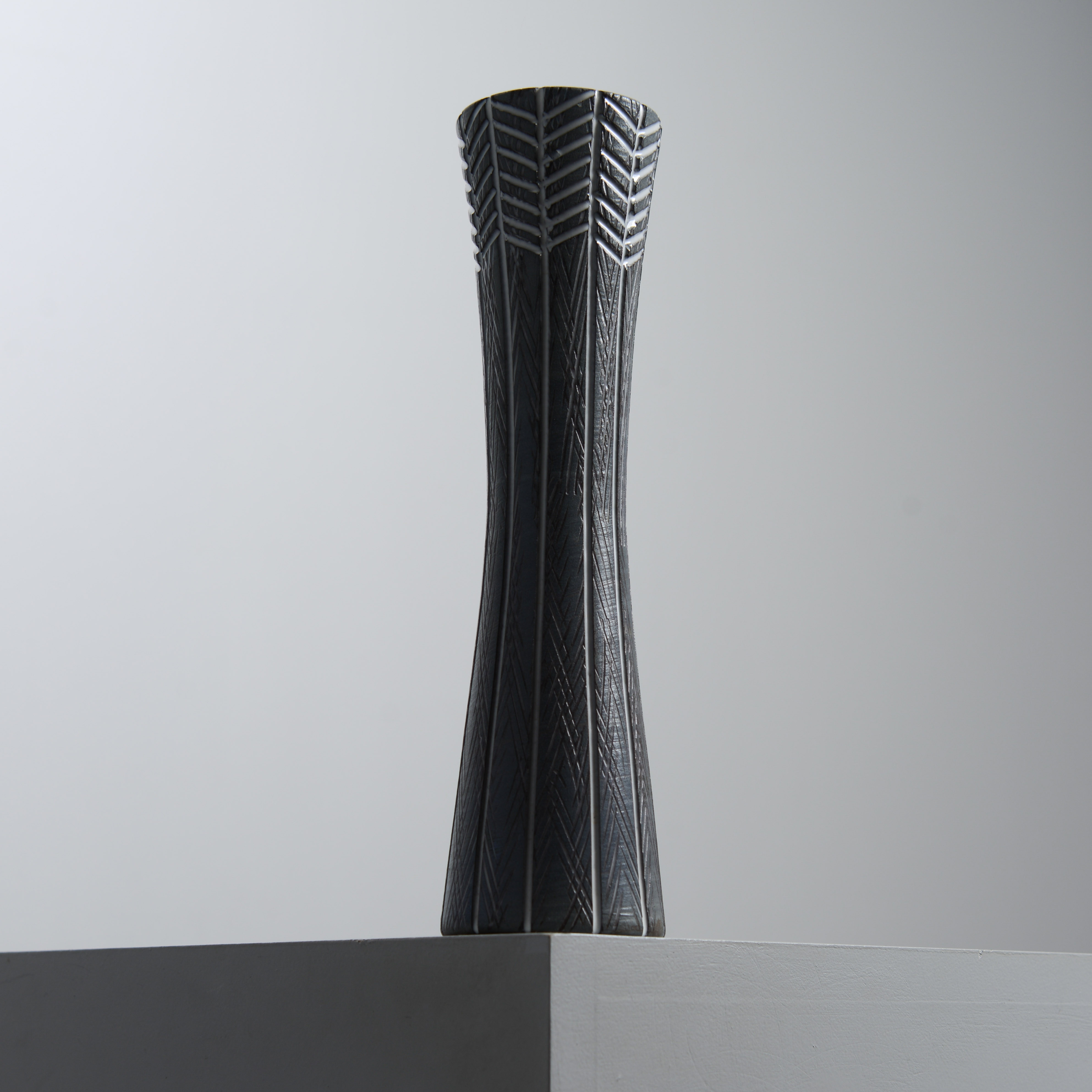 MARI SIMMULSON. "Ax", vas, modell 4332, Upsala Ekeby, 1958-61.