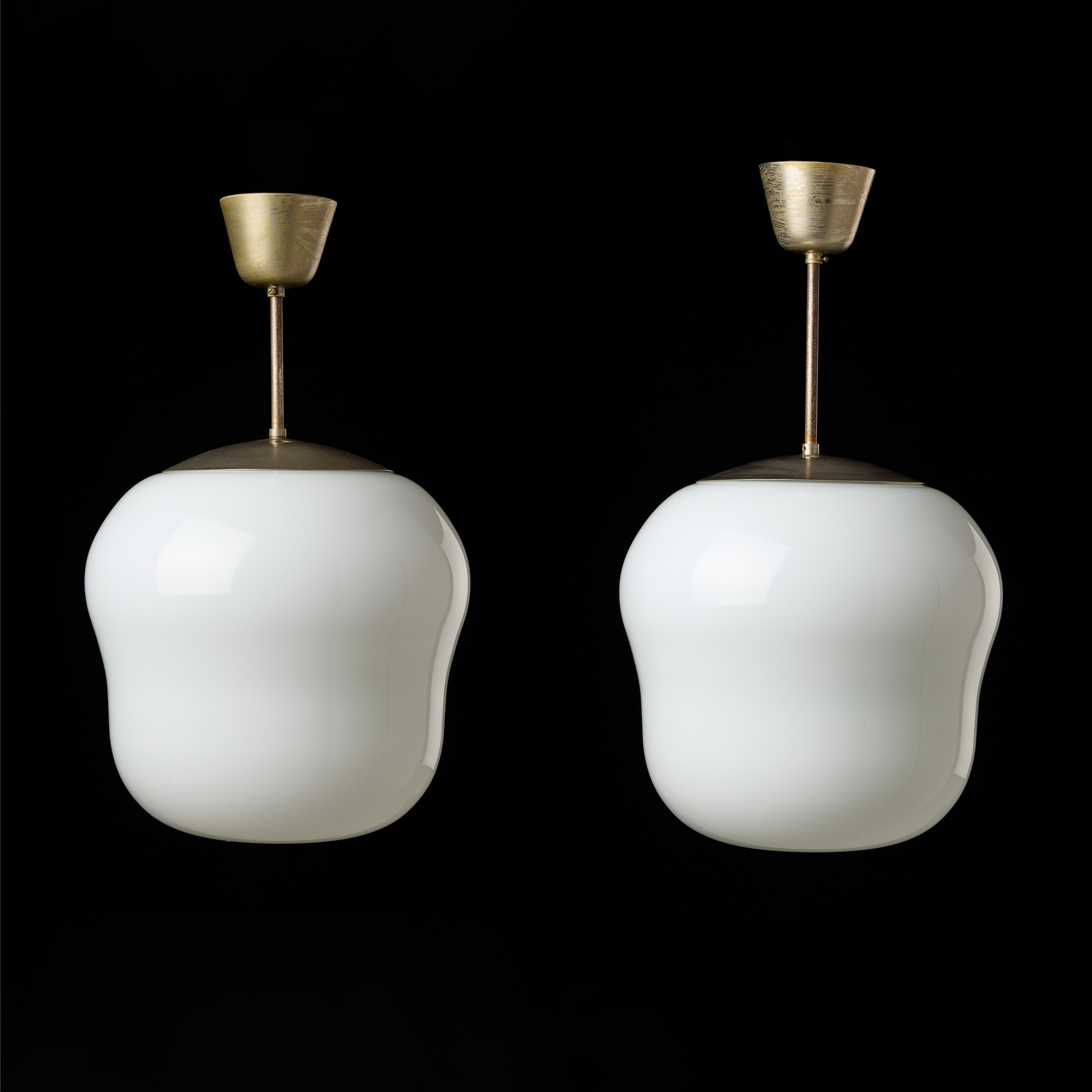 HARALD NOTINI. Taklampor, ett par, Arvid Böhlmarks Lampfabrik, 1940-tal, Swedish Modern, modell 11259, mattförnicklad mässing och glas.